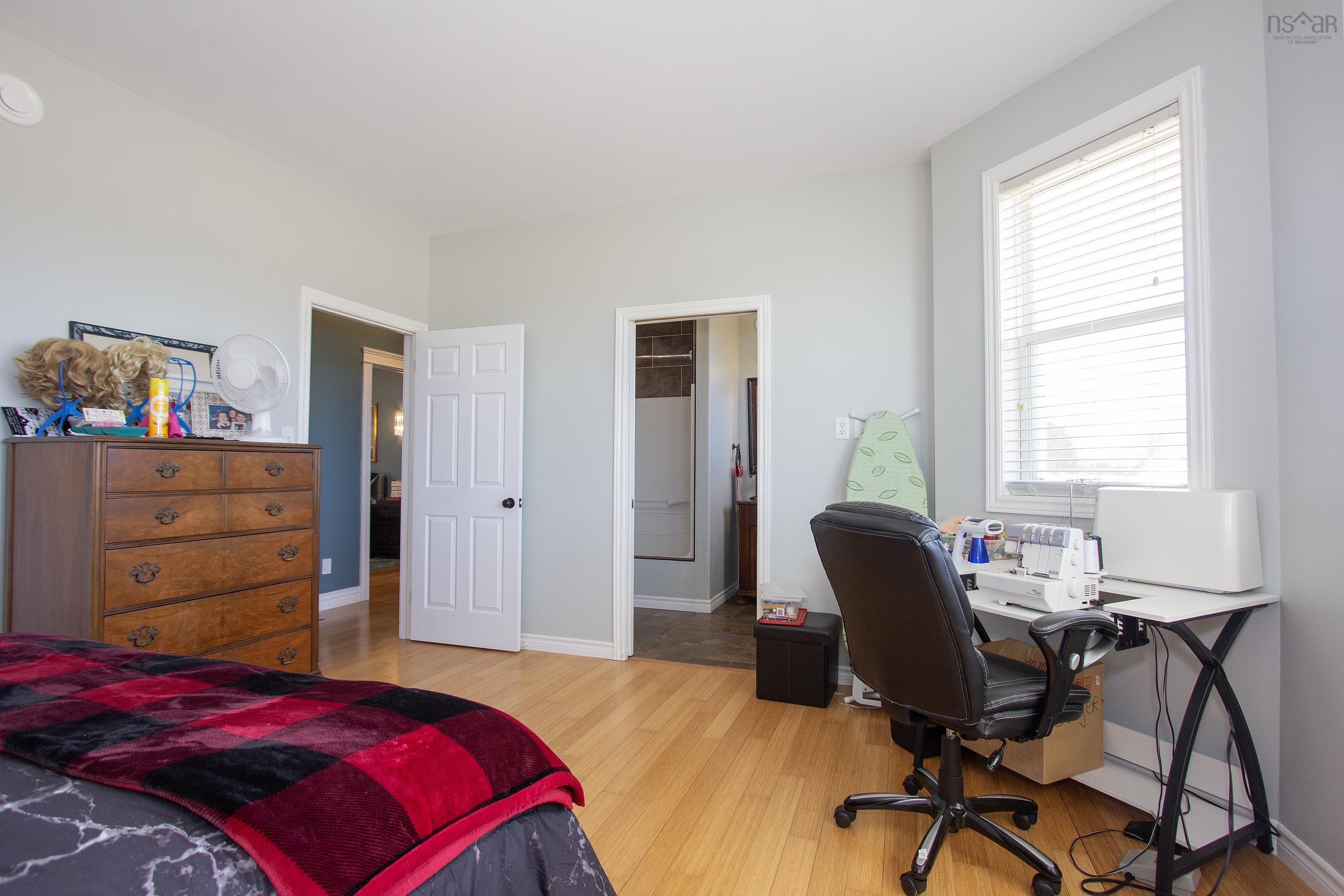 $799,900.00: 158 Robinson Road, Amherst Head