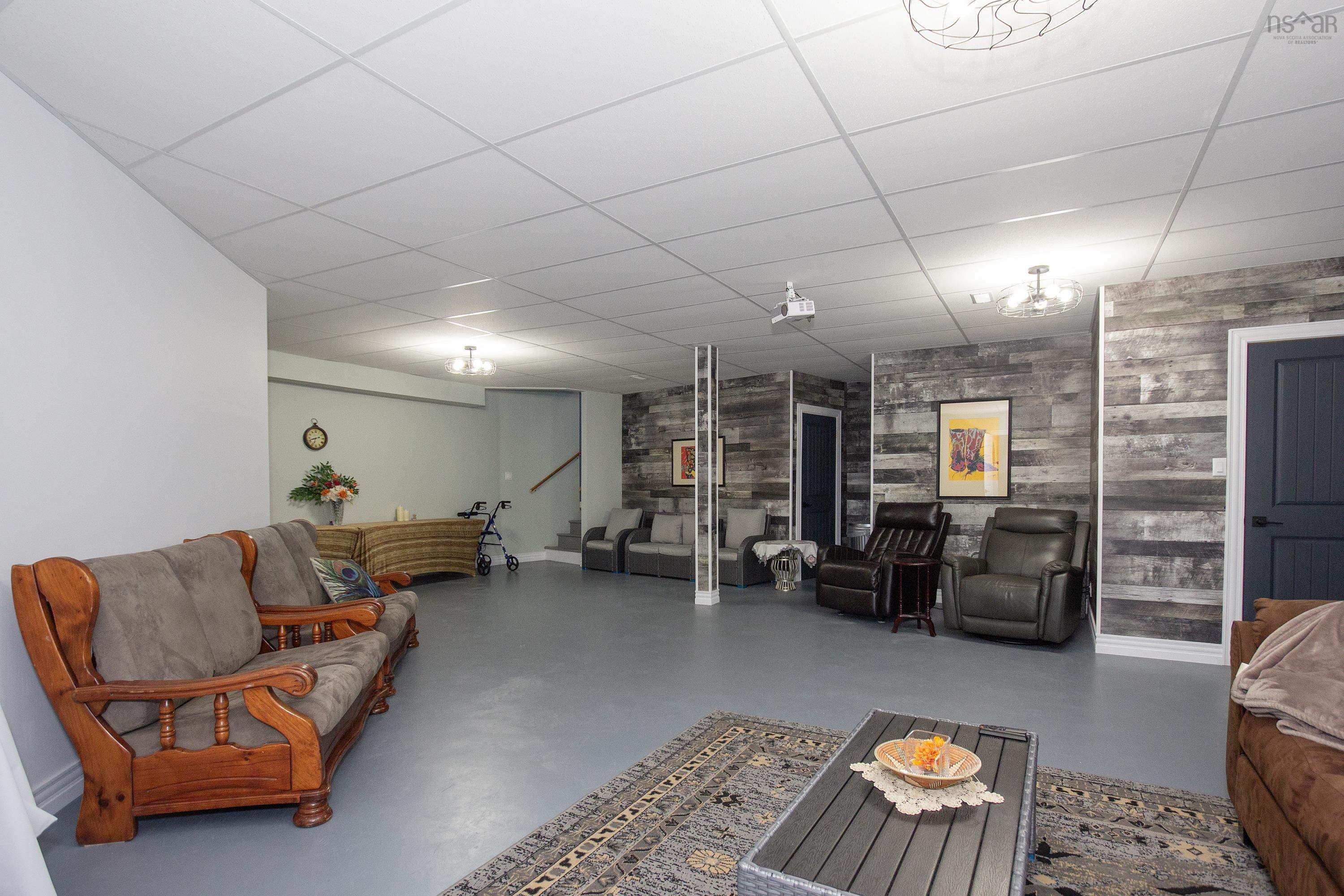 $799,900.00: 158 Robinson Road, Amherst Head