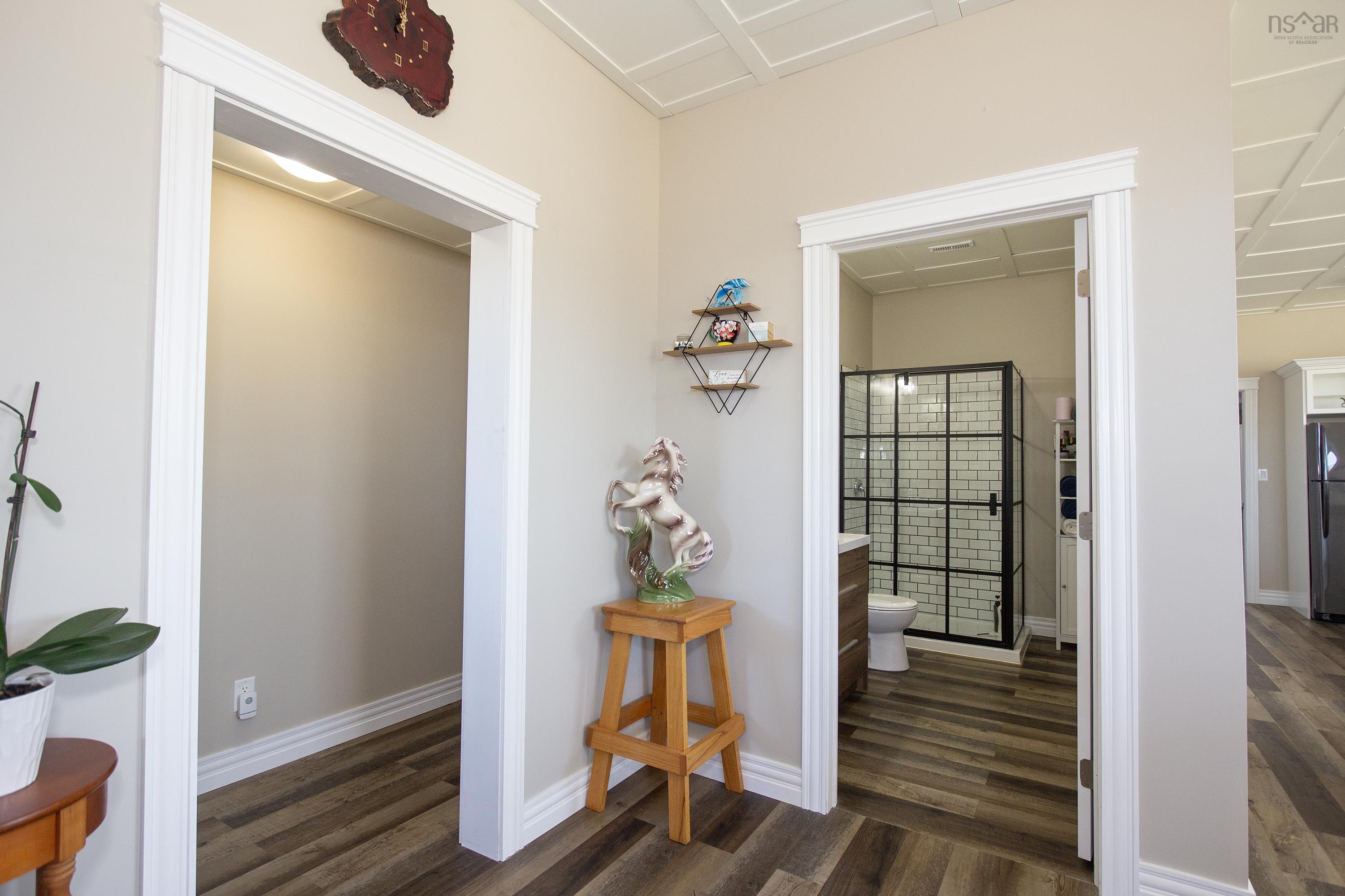 $799,900.00: 158 Robinson Road, Amherst Head