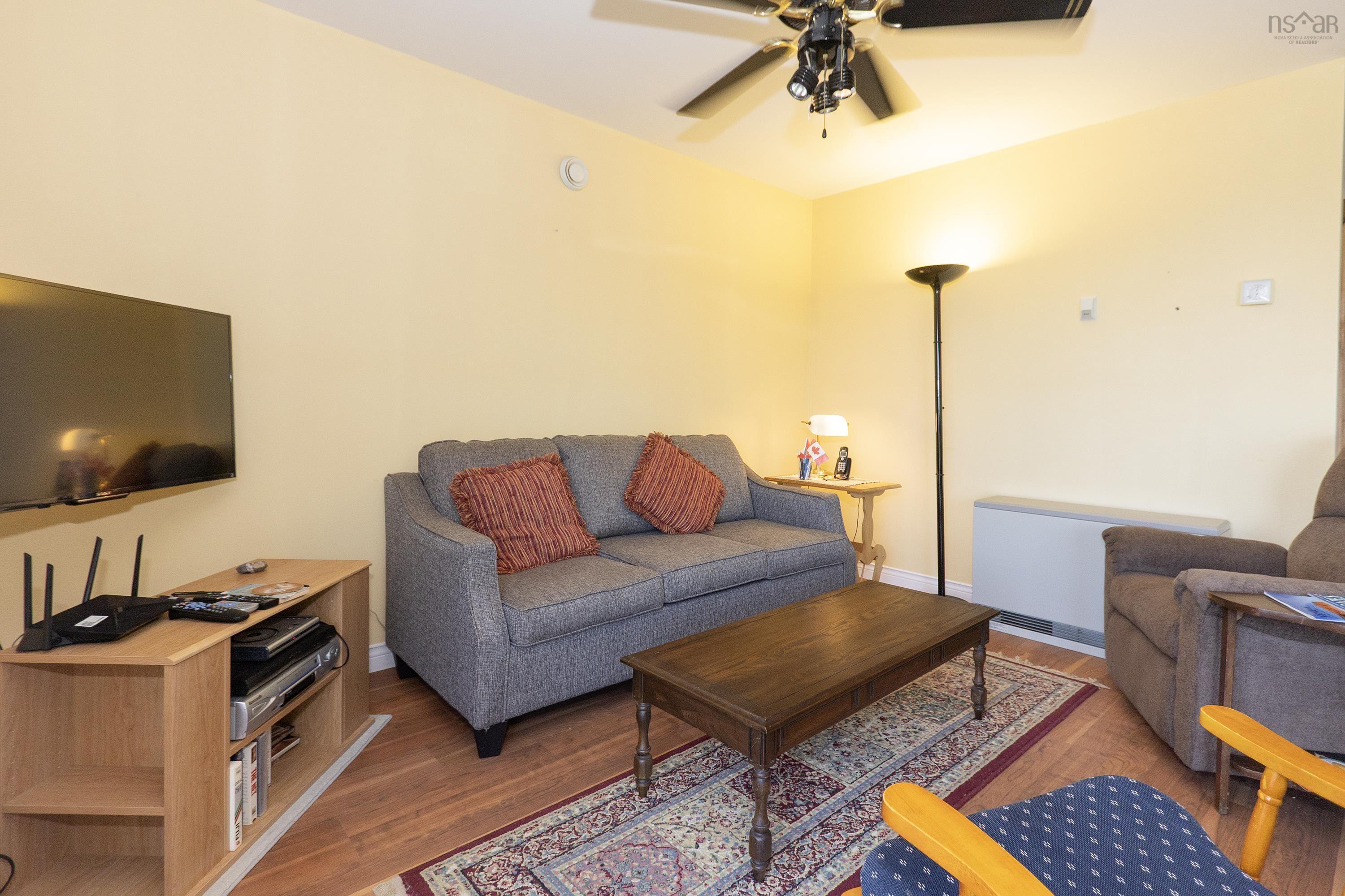 $449,000.00: 34 Ridgeview Lane, Greenhill