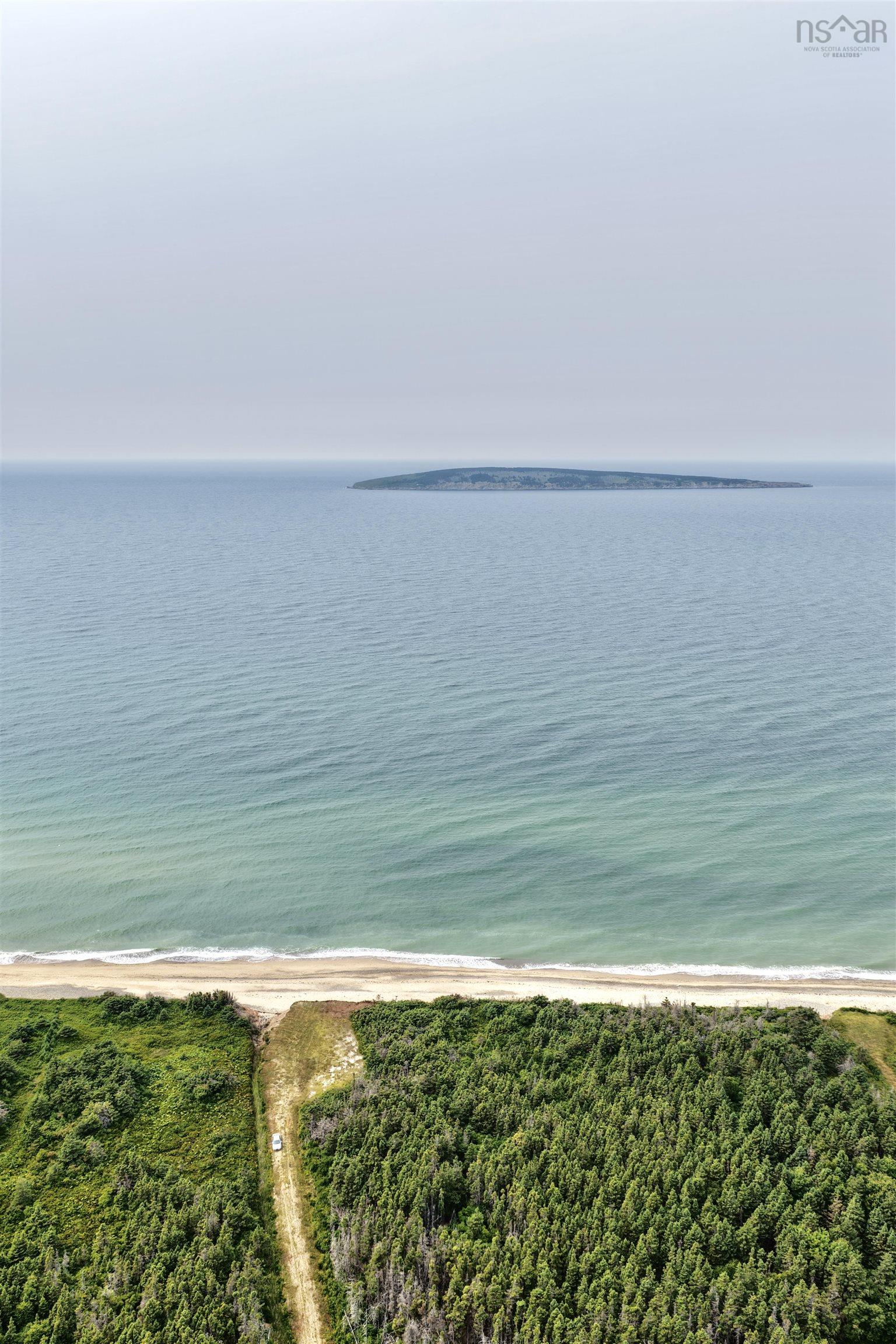 $899,900.00: 743 Shore Road, Dunvegan