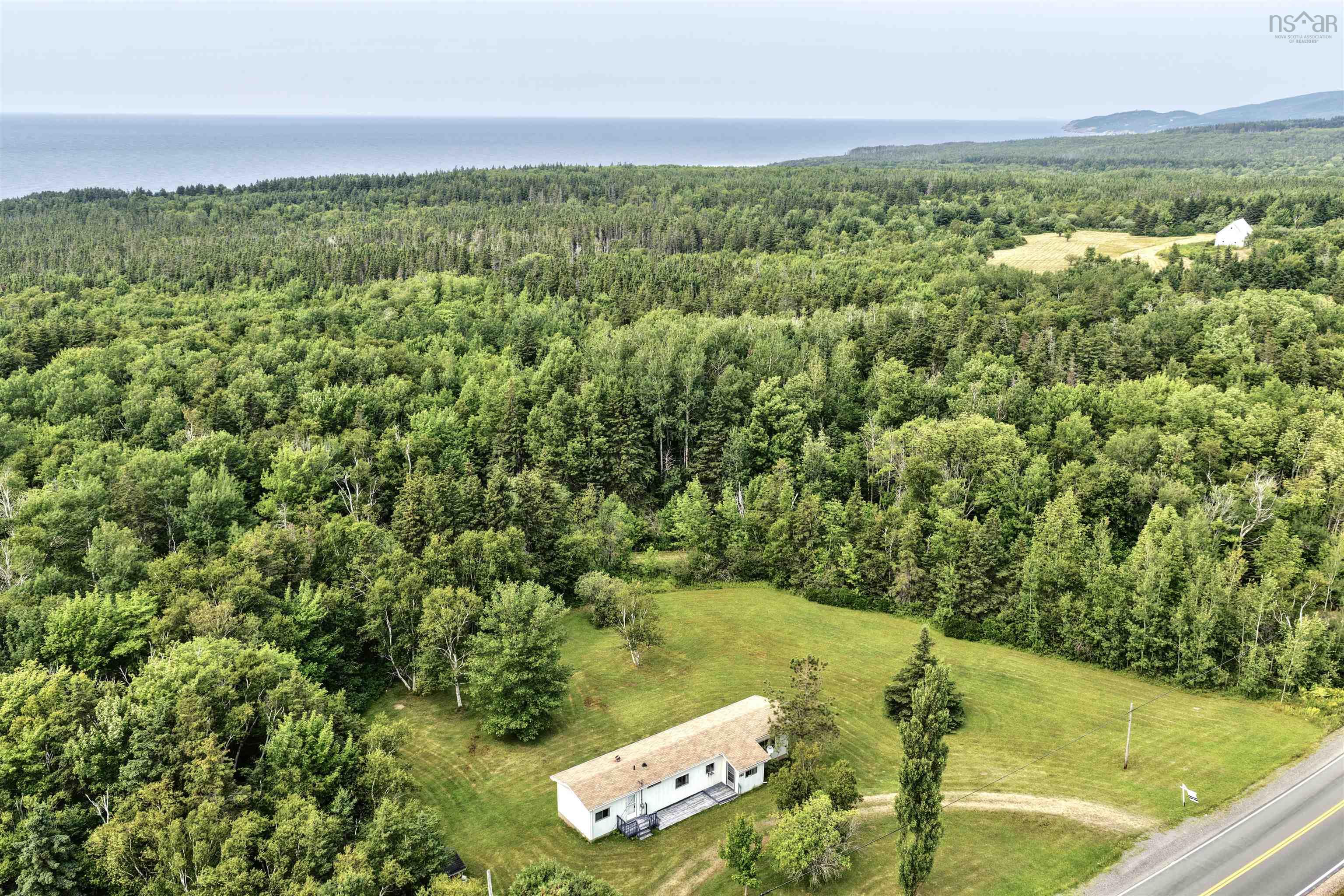 $899,900.00: 743 Shore Road, Dunvegan