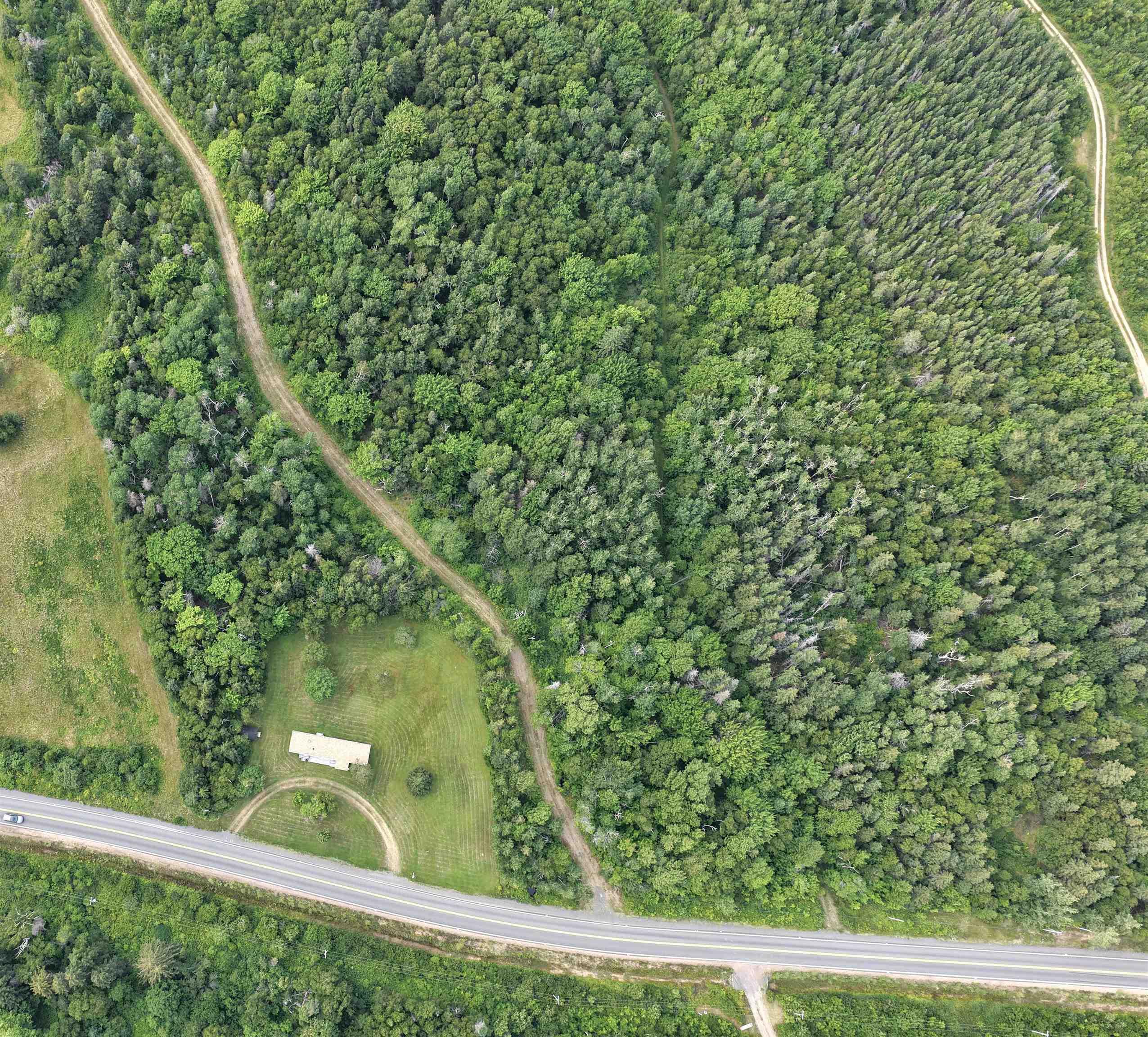 $899,900.00: 743 Shore Road, Dunvegan