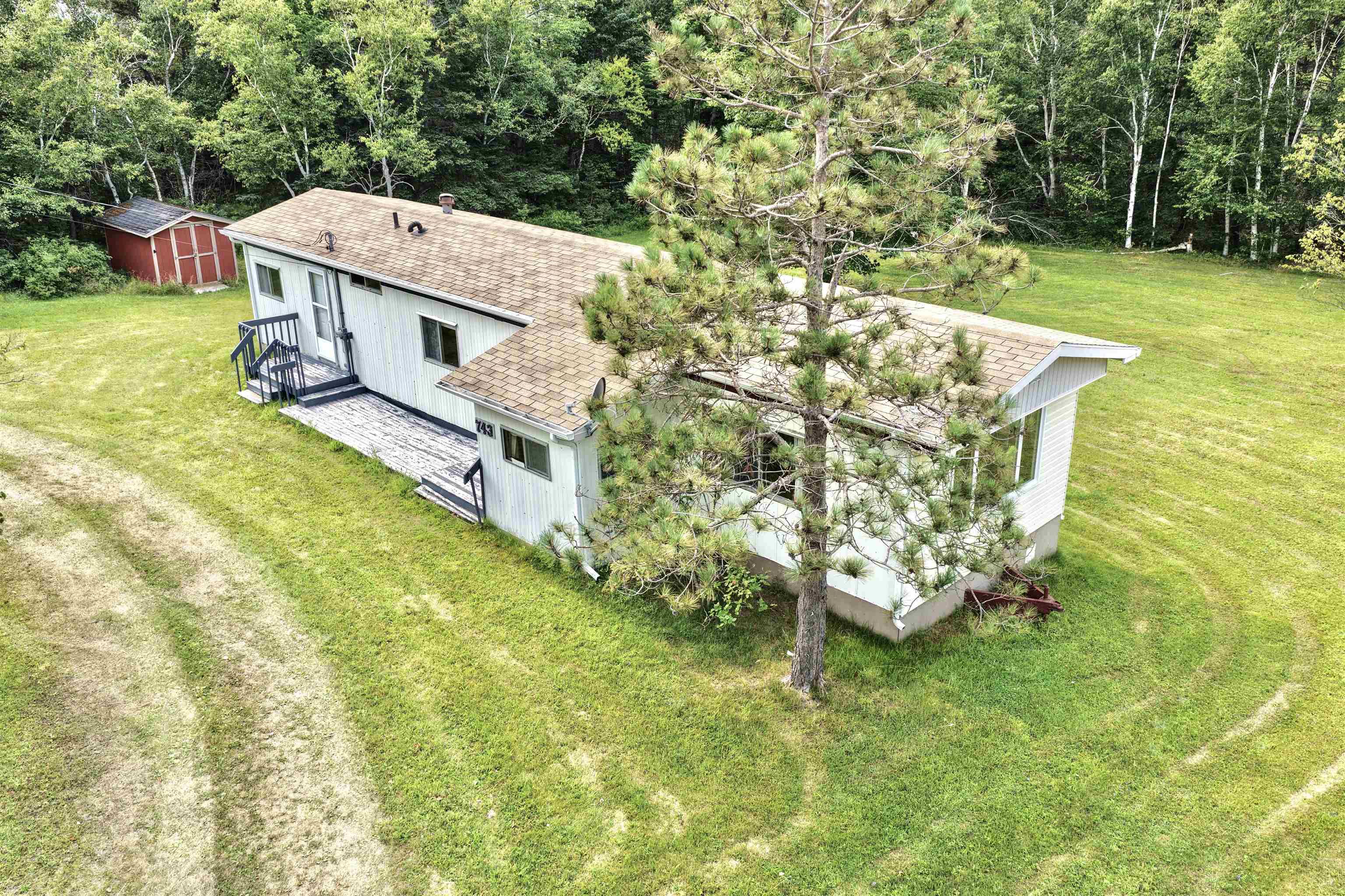 $899,900.00: 743 Shore Road, Dunvegan