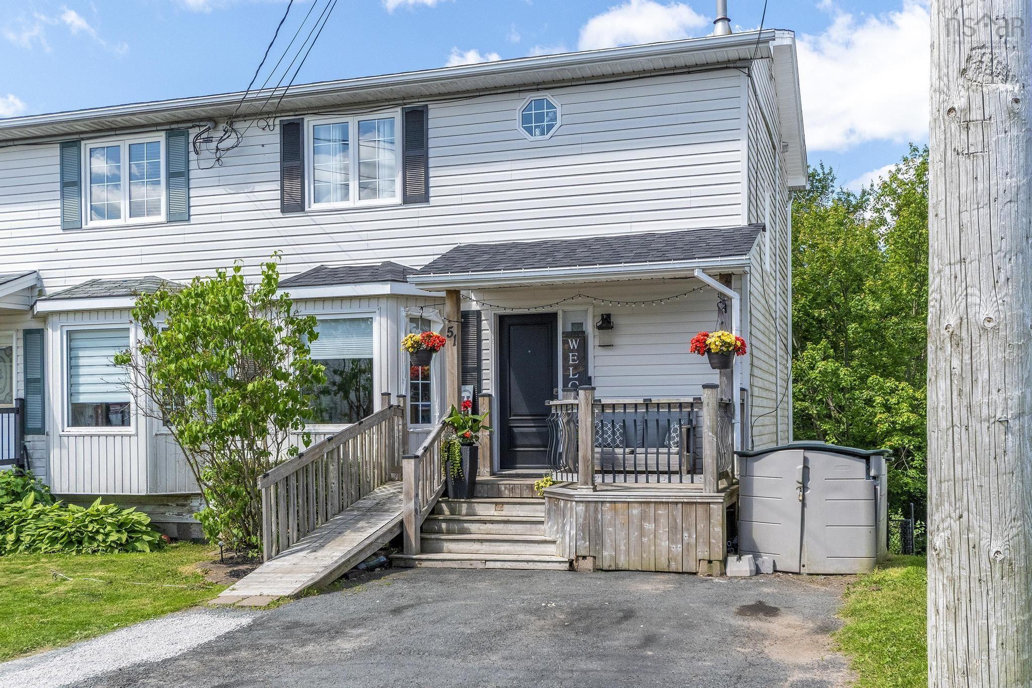 $443,000.00: 51 Madeira Crescent, Forest Hills