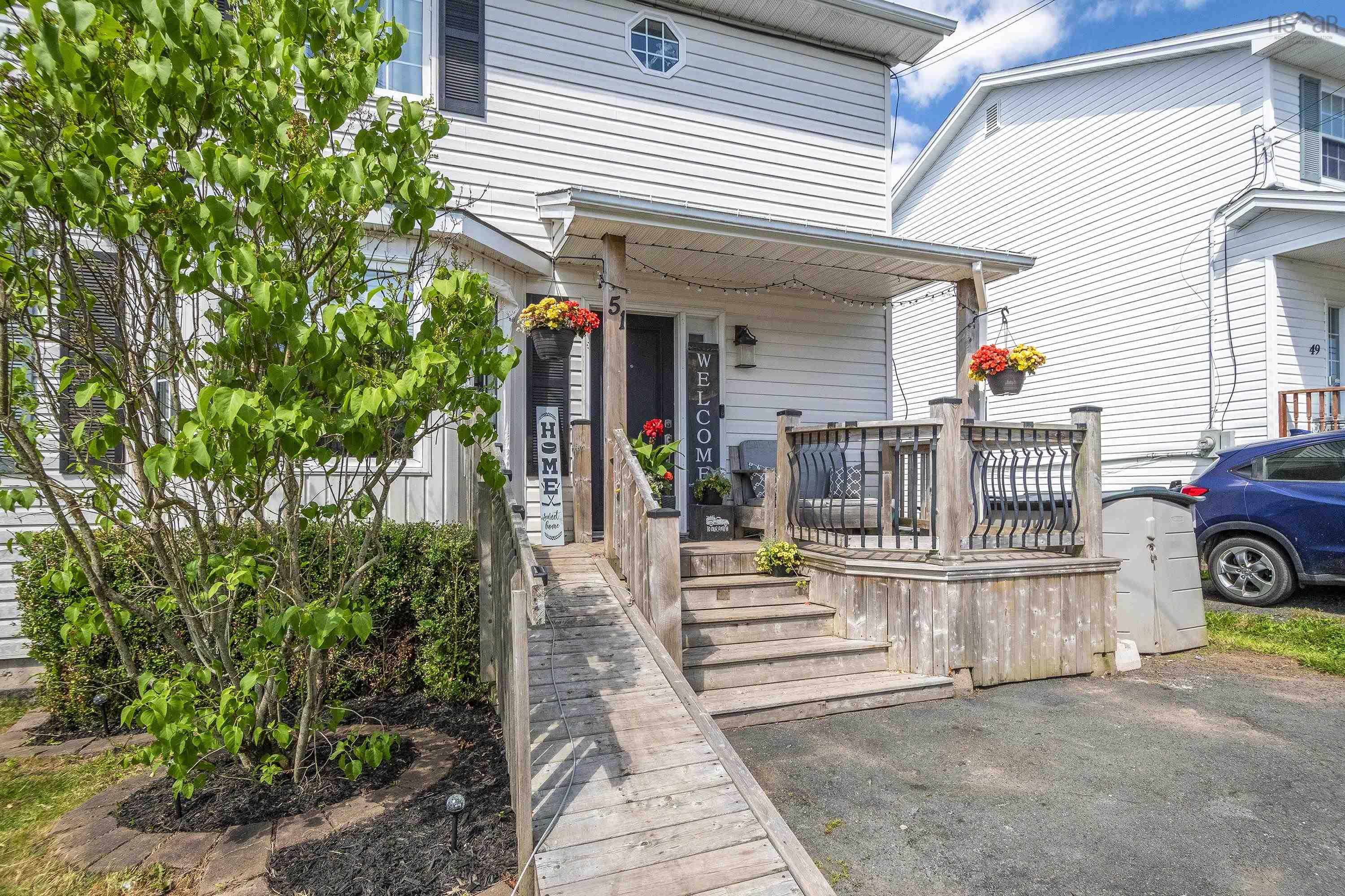 $443,000.00: 51 Madeira Crescent, Forest Hills