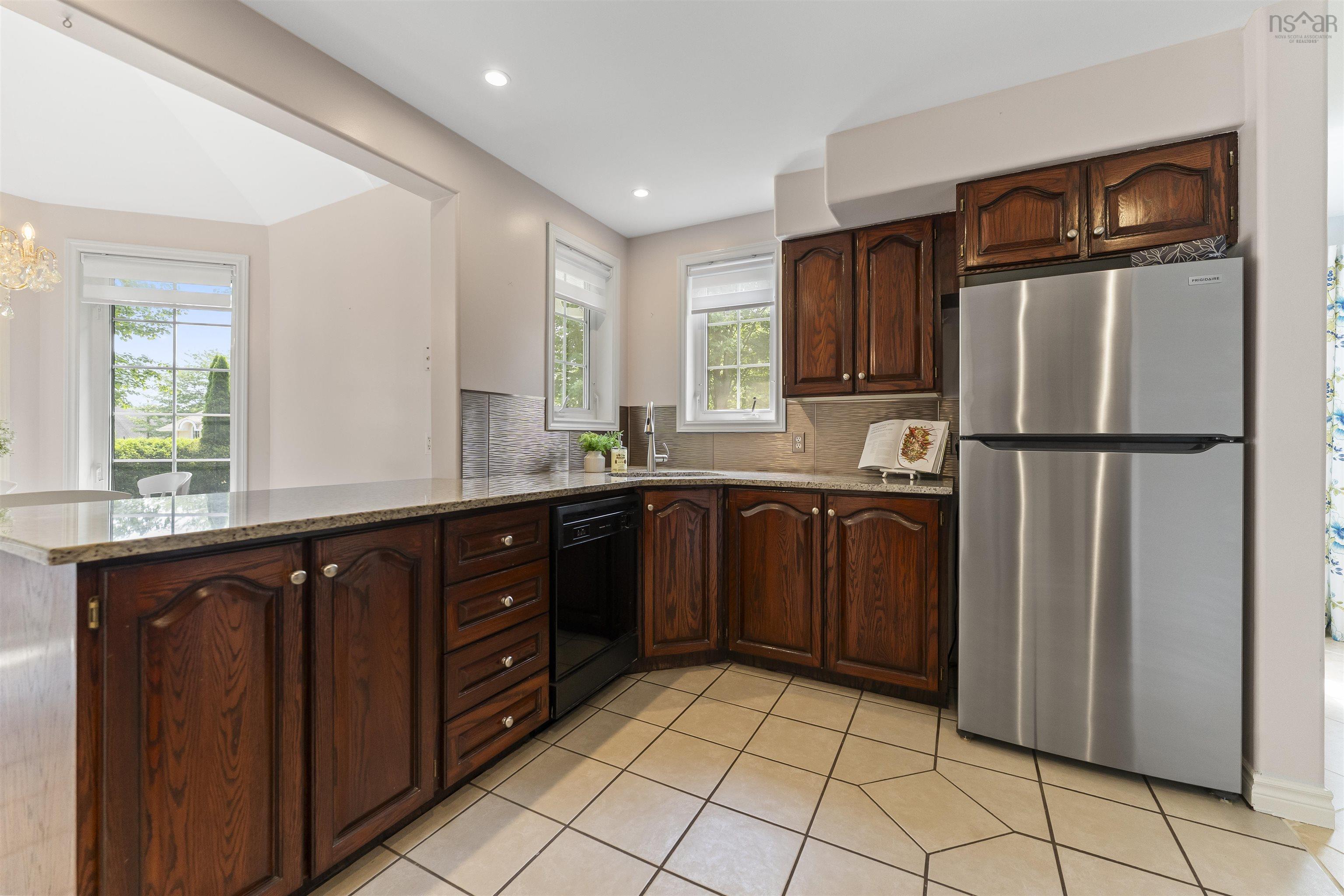 $674,900.00: 26 Lochaber Court, Lake Loon