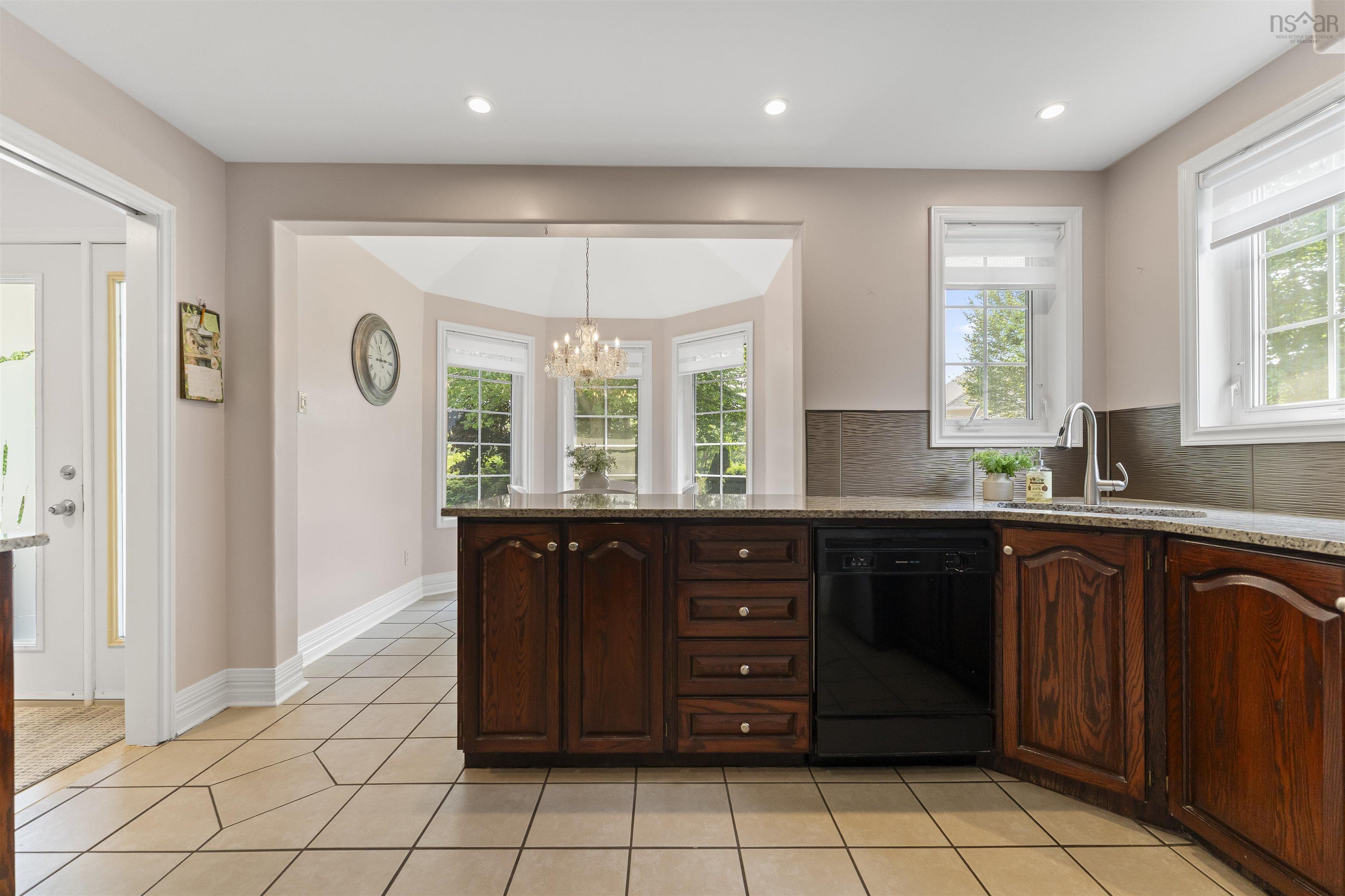 $674,900.00: 26 Lochaber Court, Lake Loon