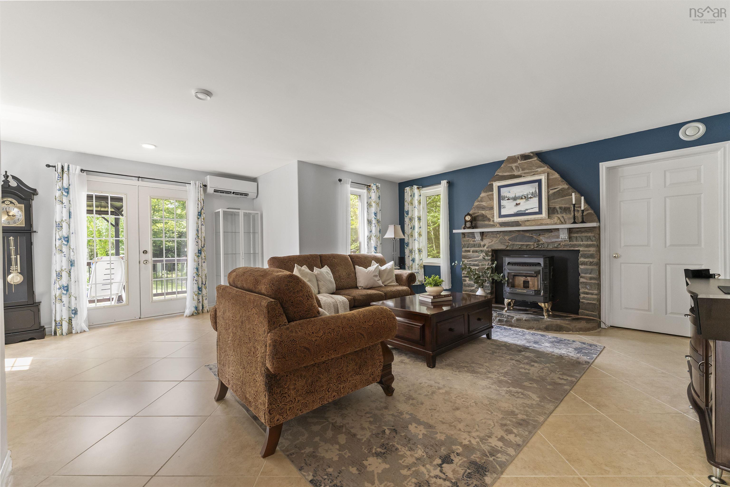 $674,900.00: 26 Lochaber Court, Lake Loon