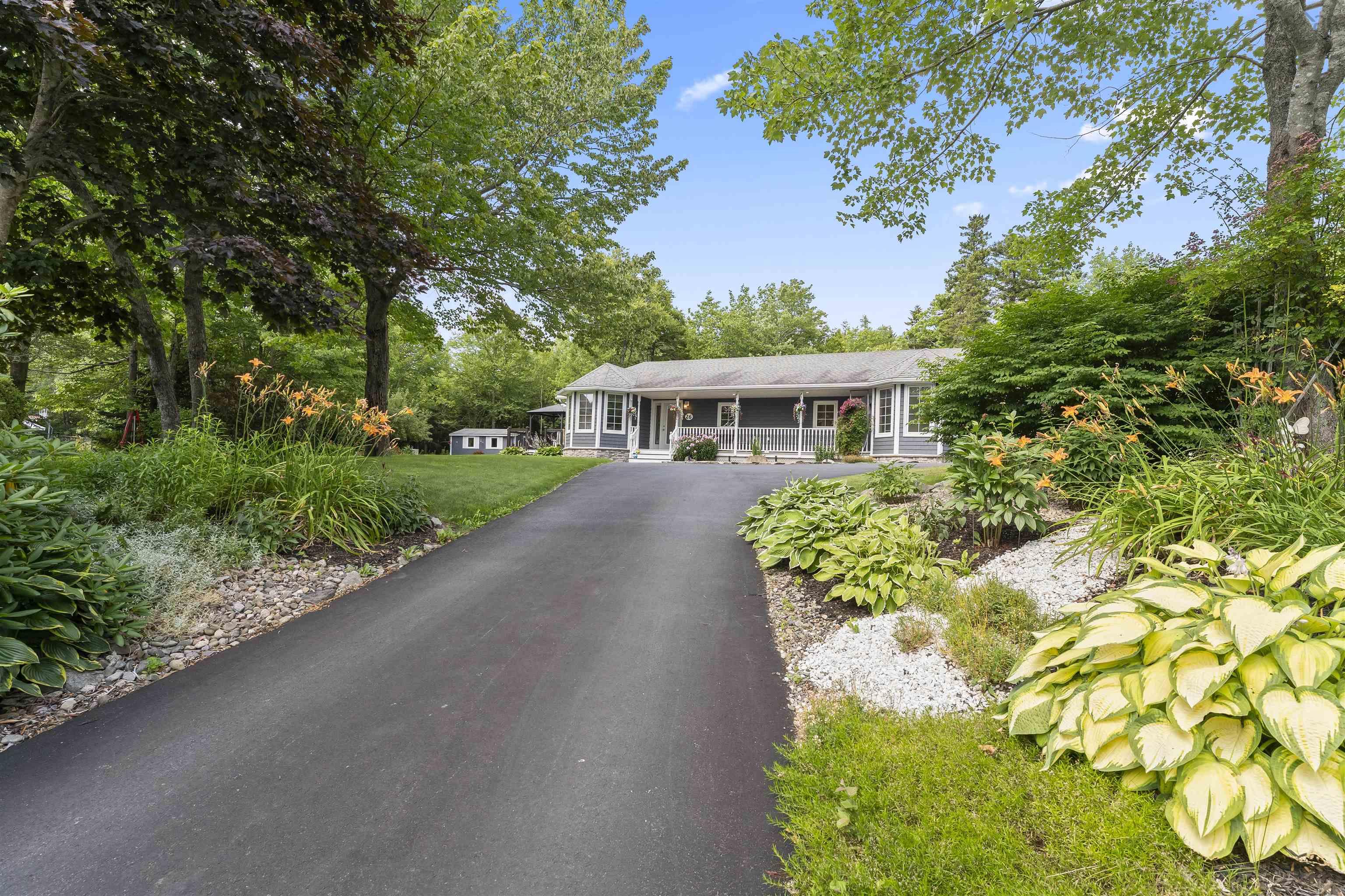 $674,900.00: 26 Lochaber Court, Lake Loon