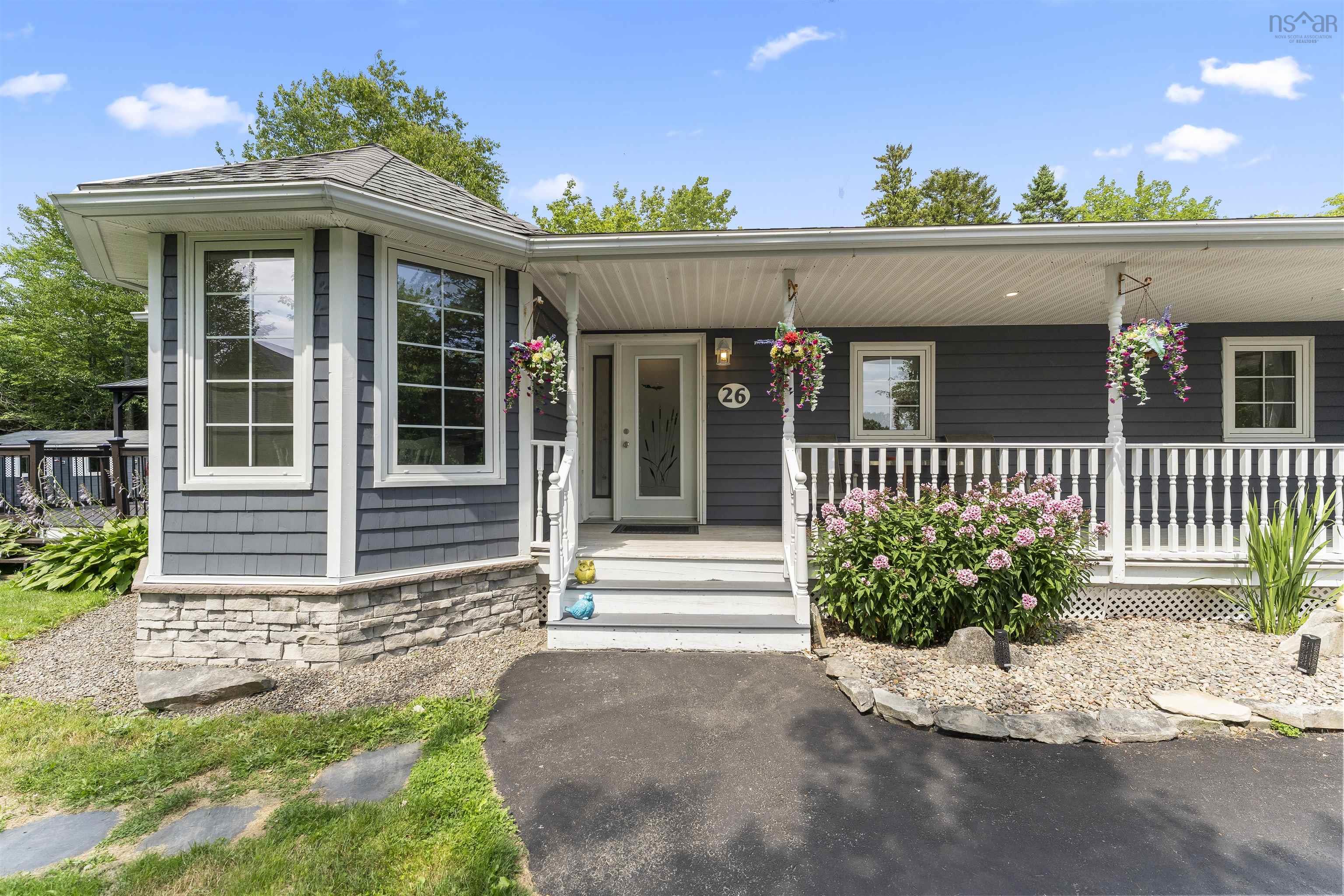 $674,900.00: 26 Lochaber Court, Lake Loon