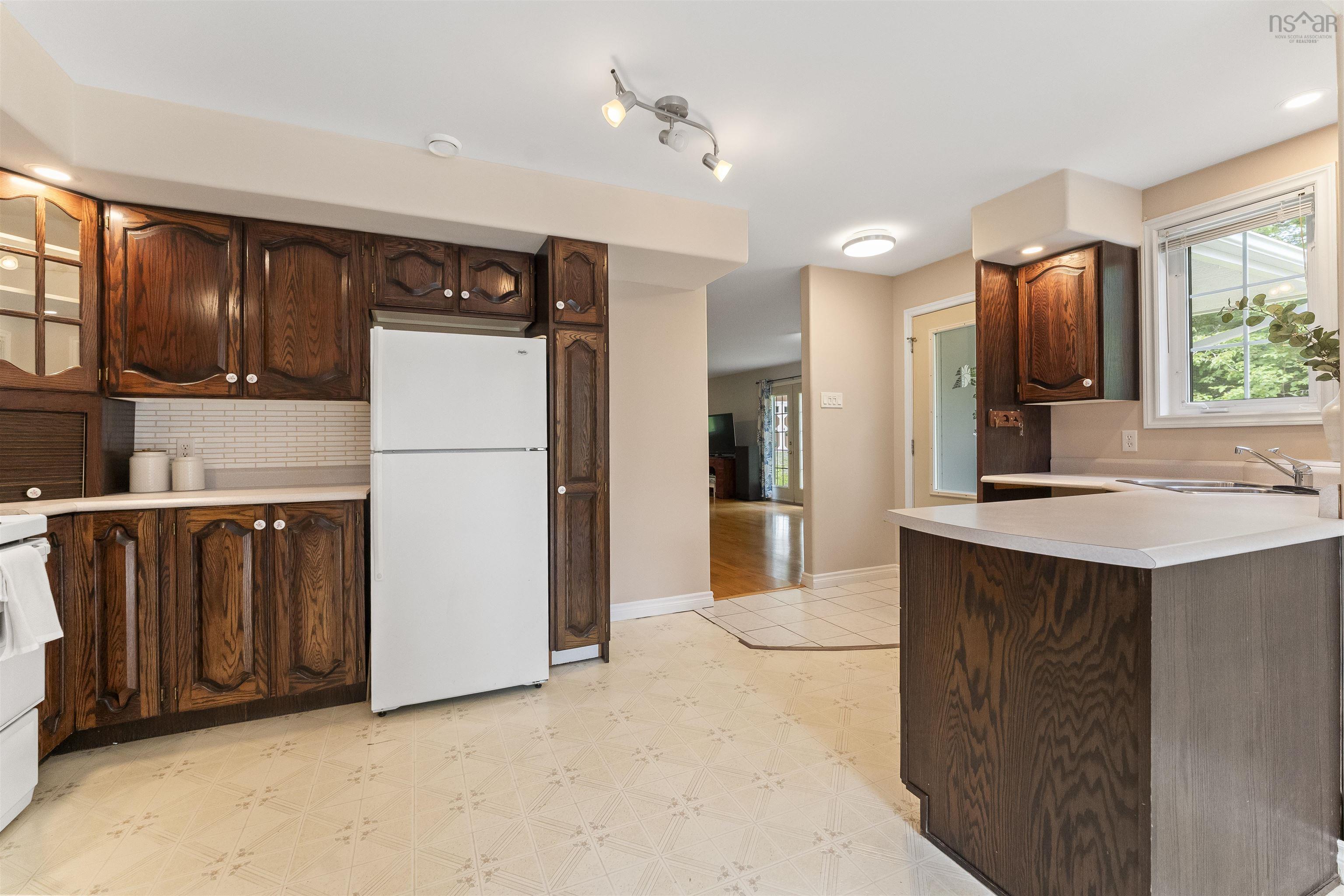 $674,900.00: 26 Lochaber Court, Lake Loon