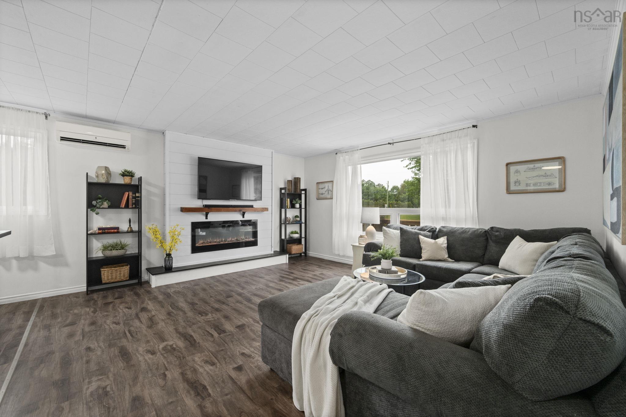 $435,000.00: 3066 Lovett Road, Coldbrook