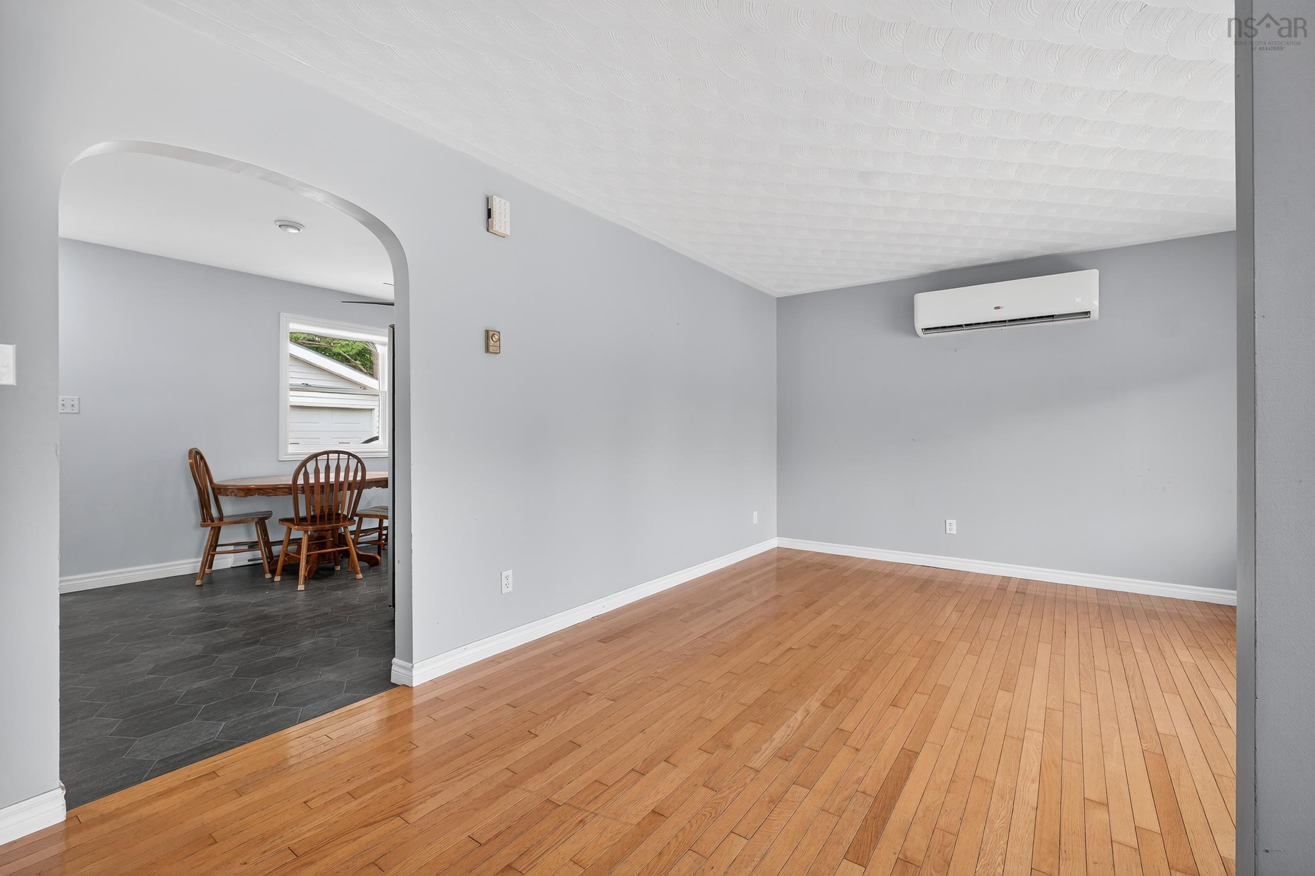 $349,900.00: 670 Cottage Road, Sydney, NS, B1P6S6, Sydney