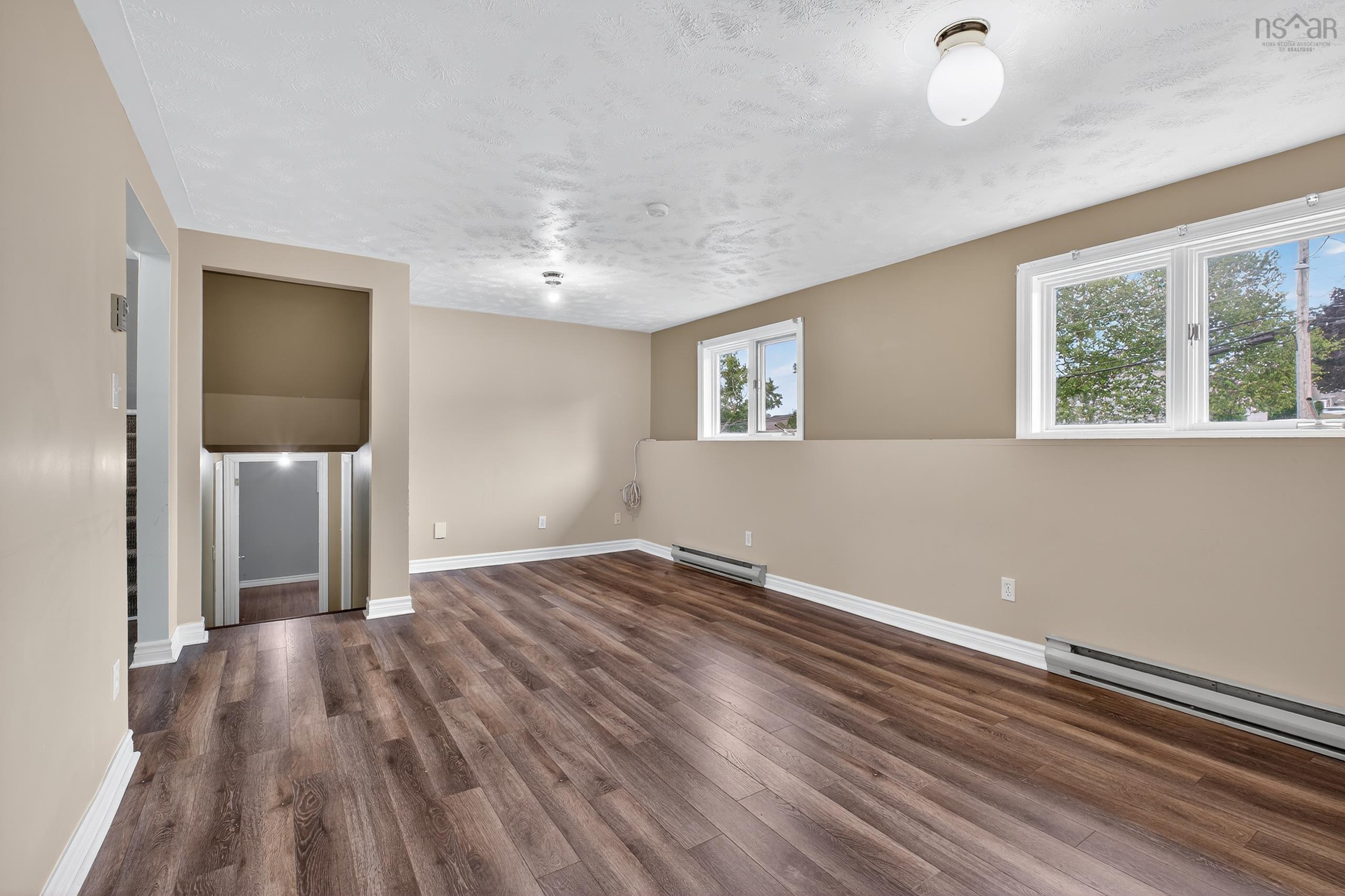 $349,900.00: 670 Cottage Road, Sydney, NS, B1P6S6, Sydney