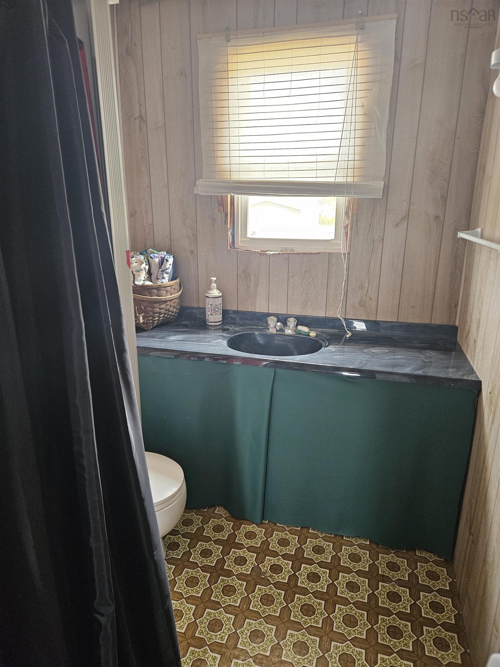 $282,500.00: 90 Dawson Beach, Brule