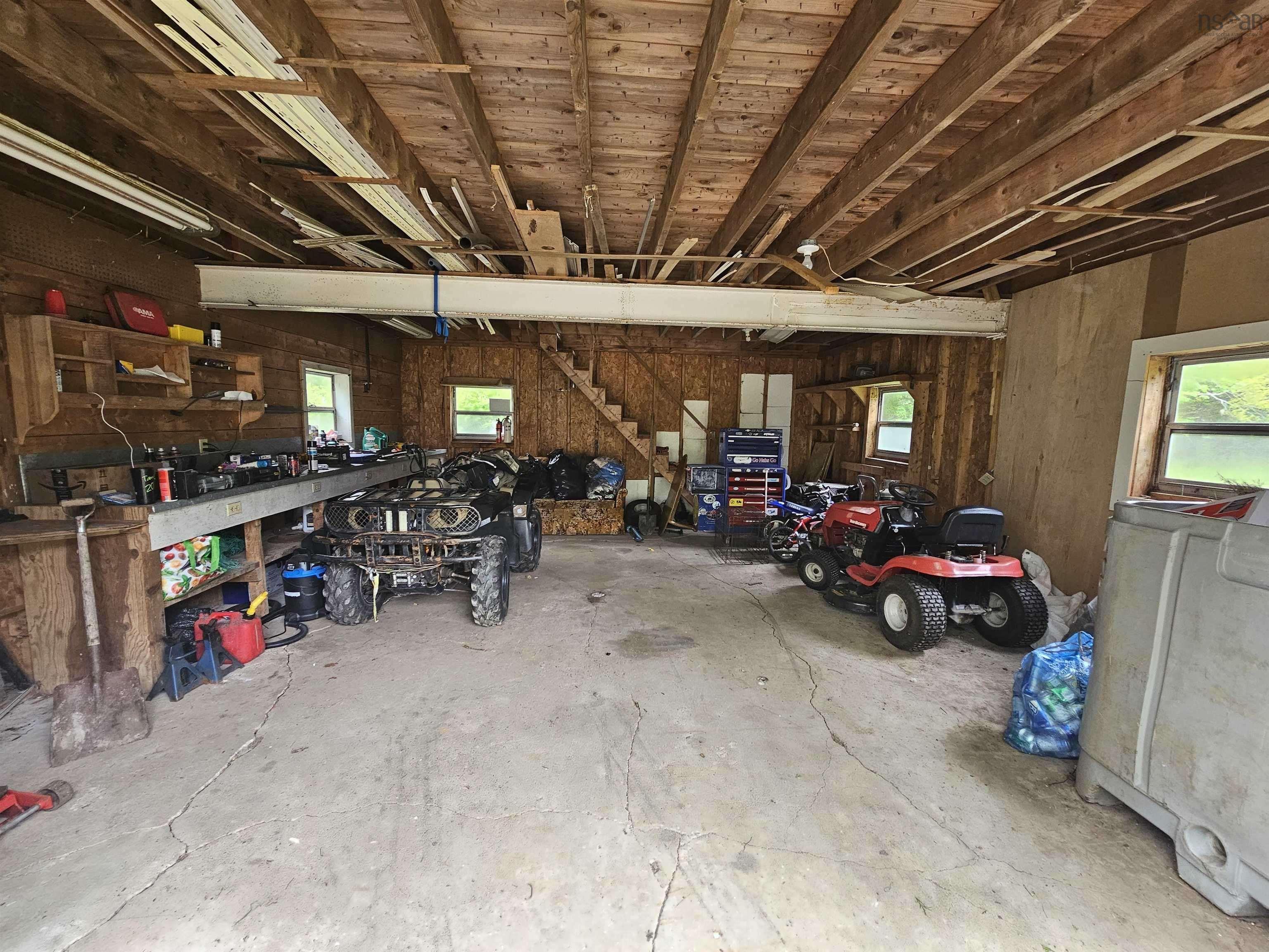 $649,999.00: 8865 8869 Hwy 101 Highway, Brighton