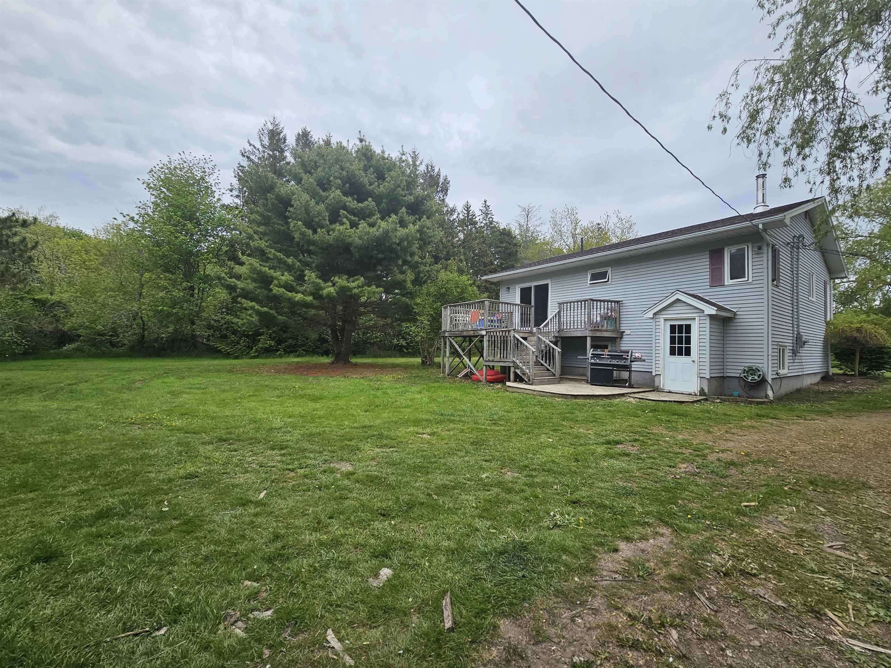 $649,999.00: 8865 8869 Hwy 101 Highway, Brighton