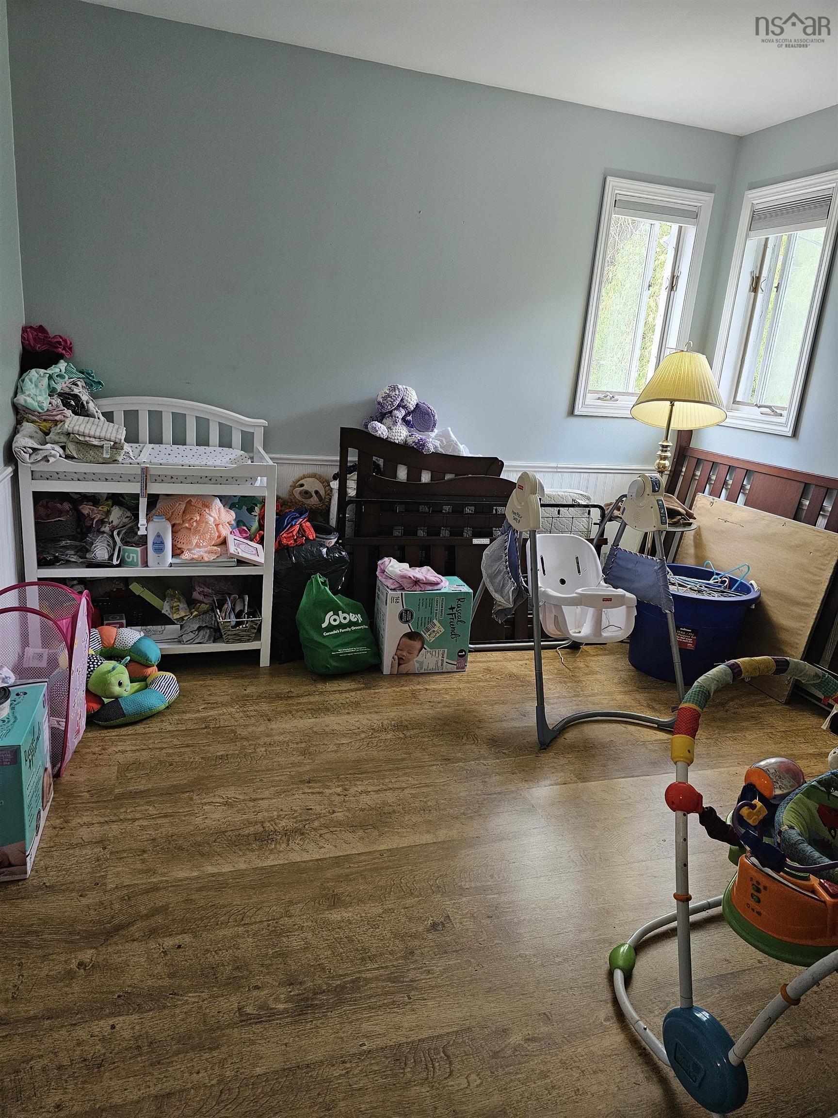 $649,999.00: 8865 8869 Hwy 101 Highway, Brighton