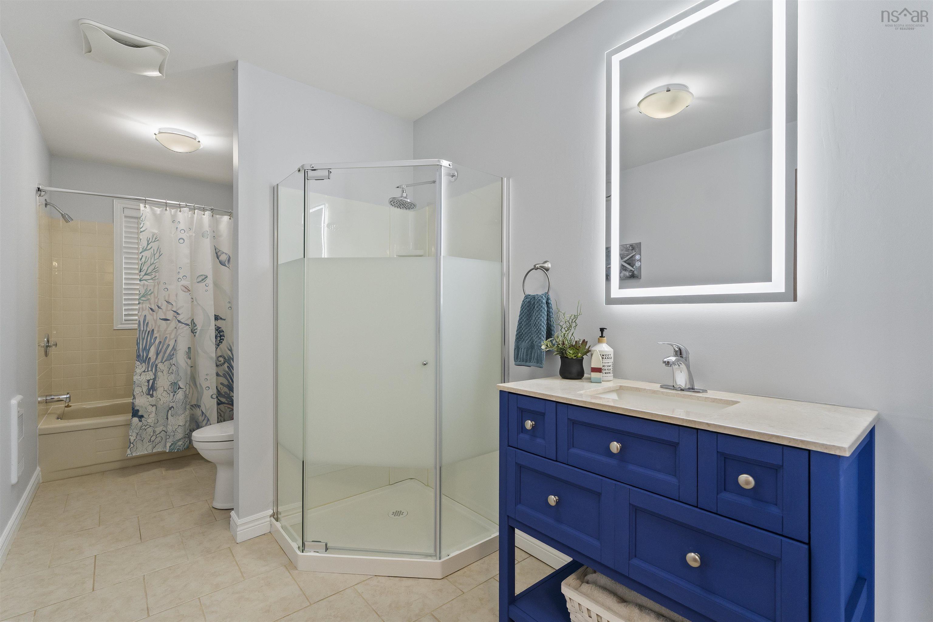 $1,575,000.00: 261 Viewmount Drive, Allen Heights