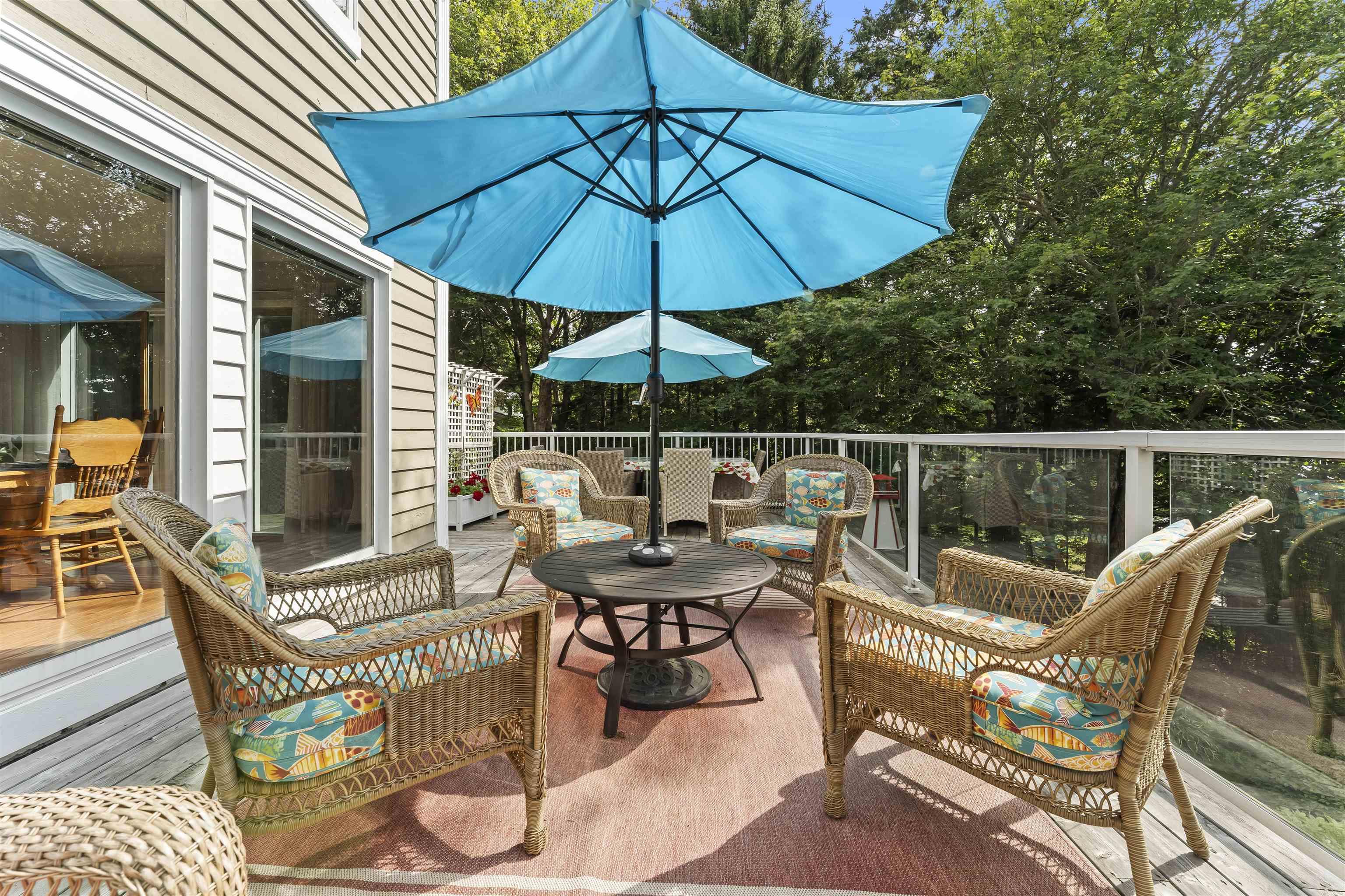 $1,575,000.00: 261 Viewmount Drive, Allen Heights