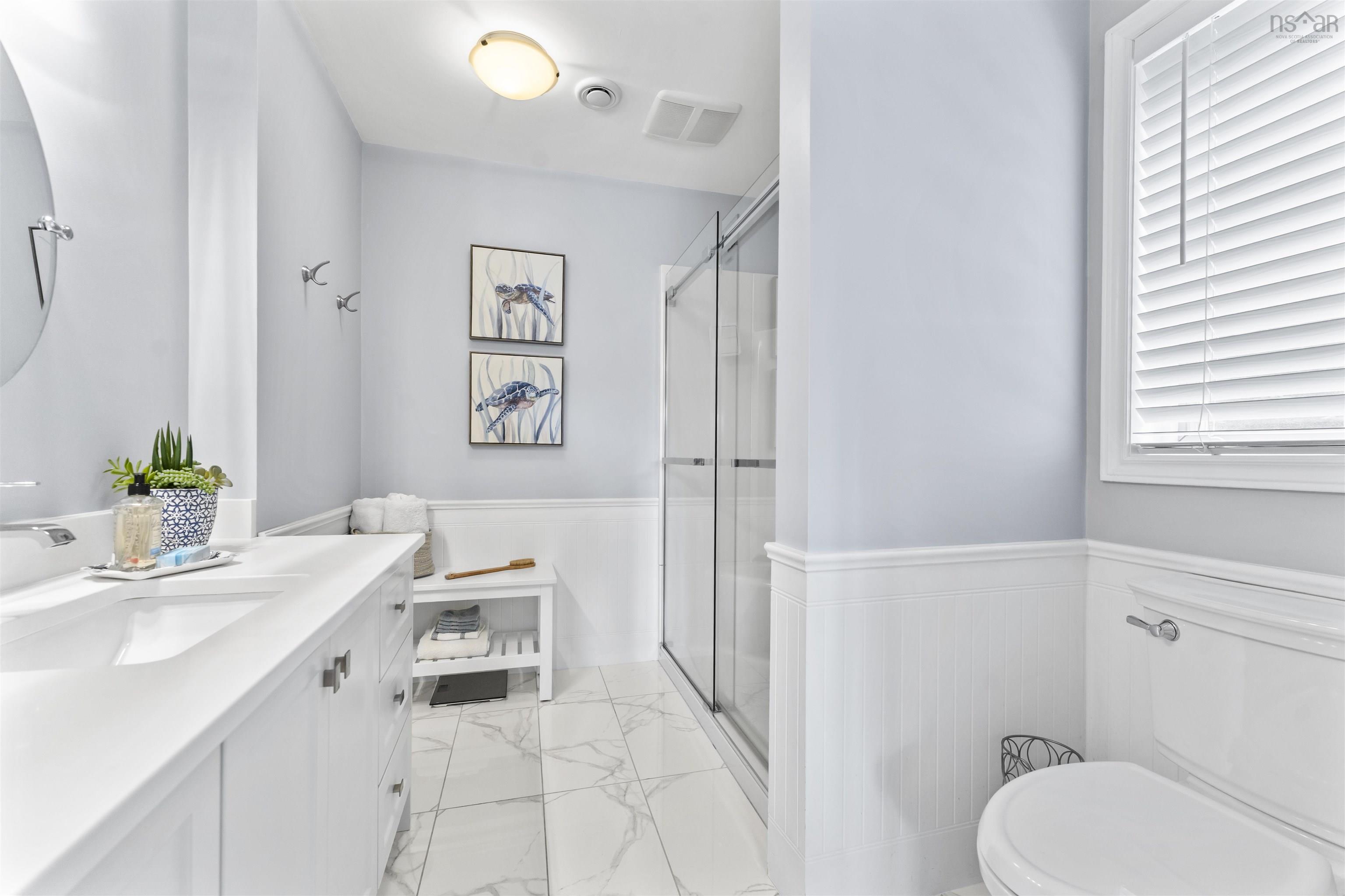 $1,575,000.00: 261 Viewmount Drive, Allen Heights