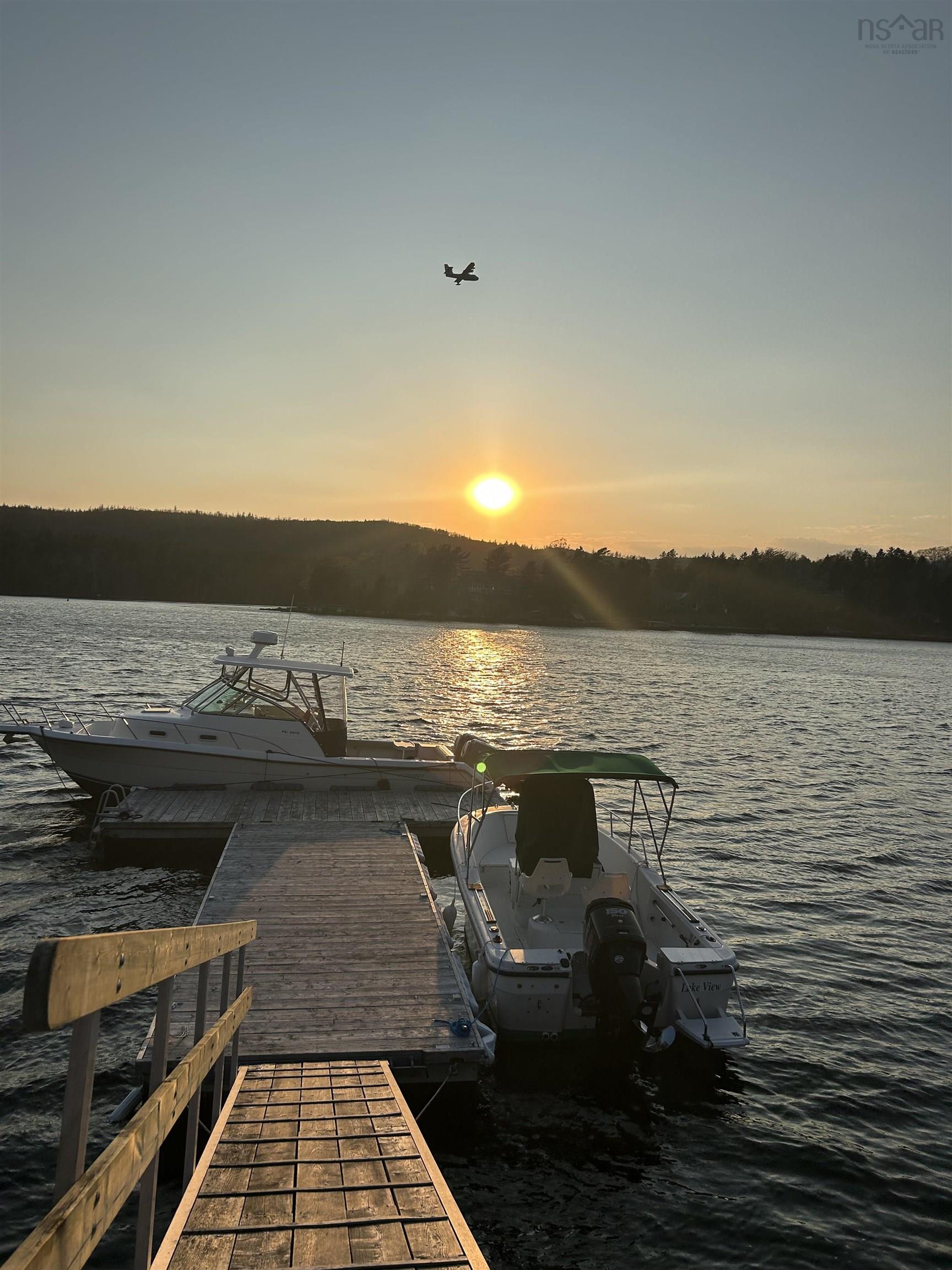 $1,575,000.00: 261 Viewmount Drive, Allen Heights