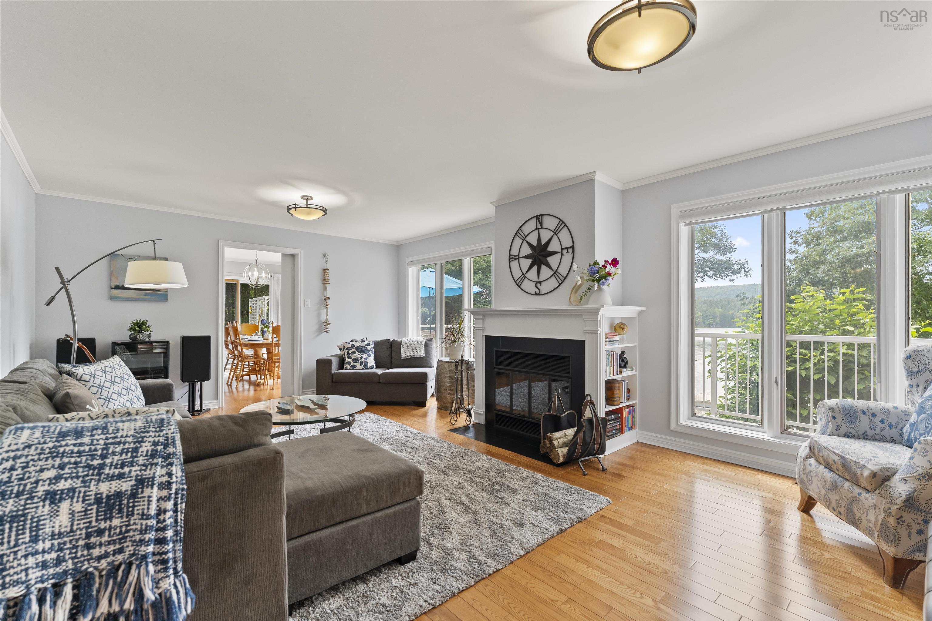 $1,575,000.00: 261 Viewmount Drive, Allen Heights