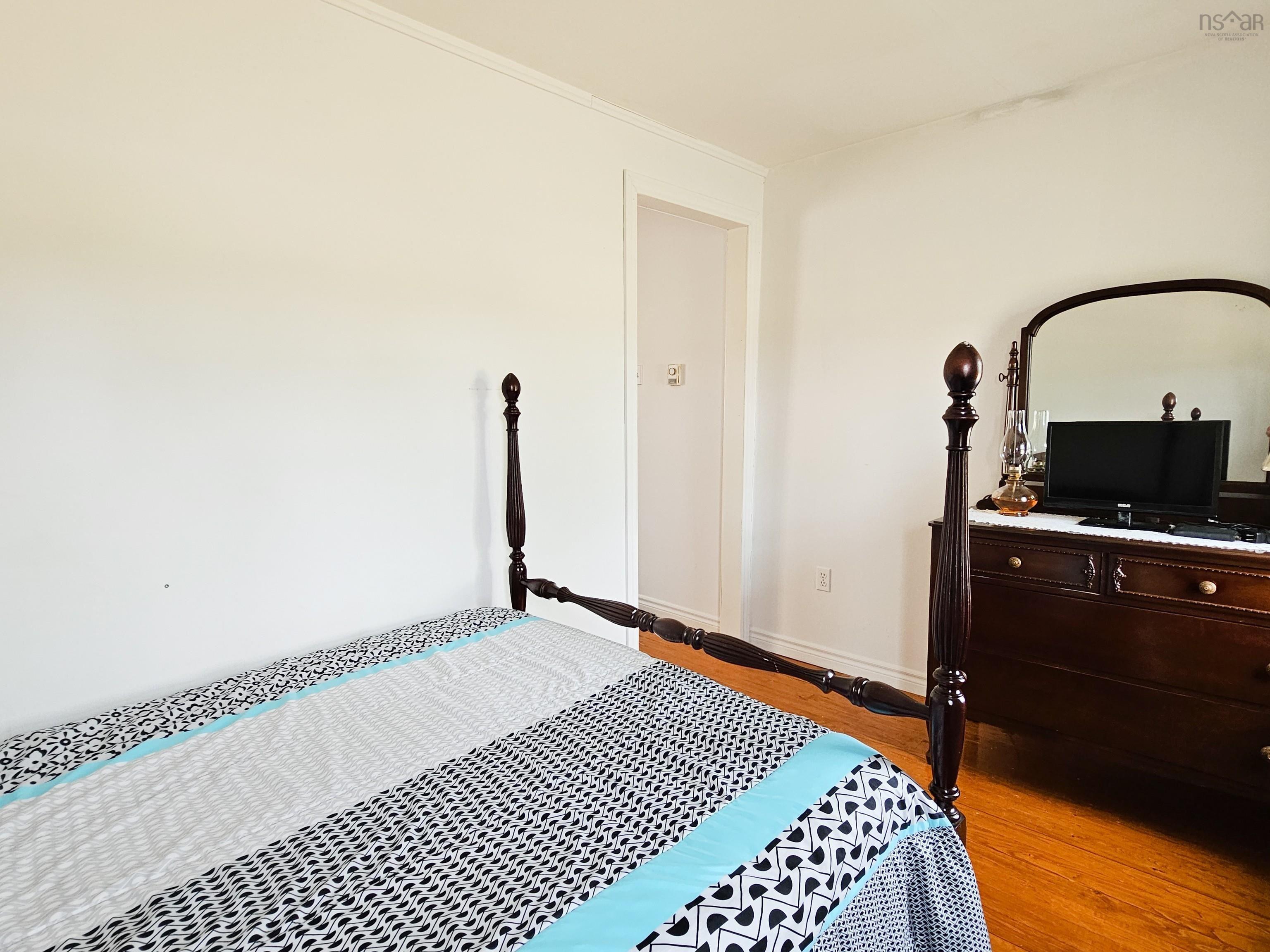 $265,000.00: 4606 Highway 2, Upper Economy