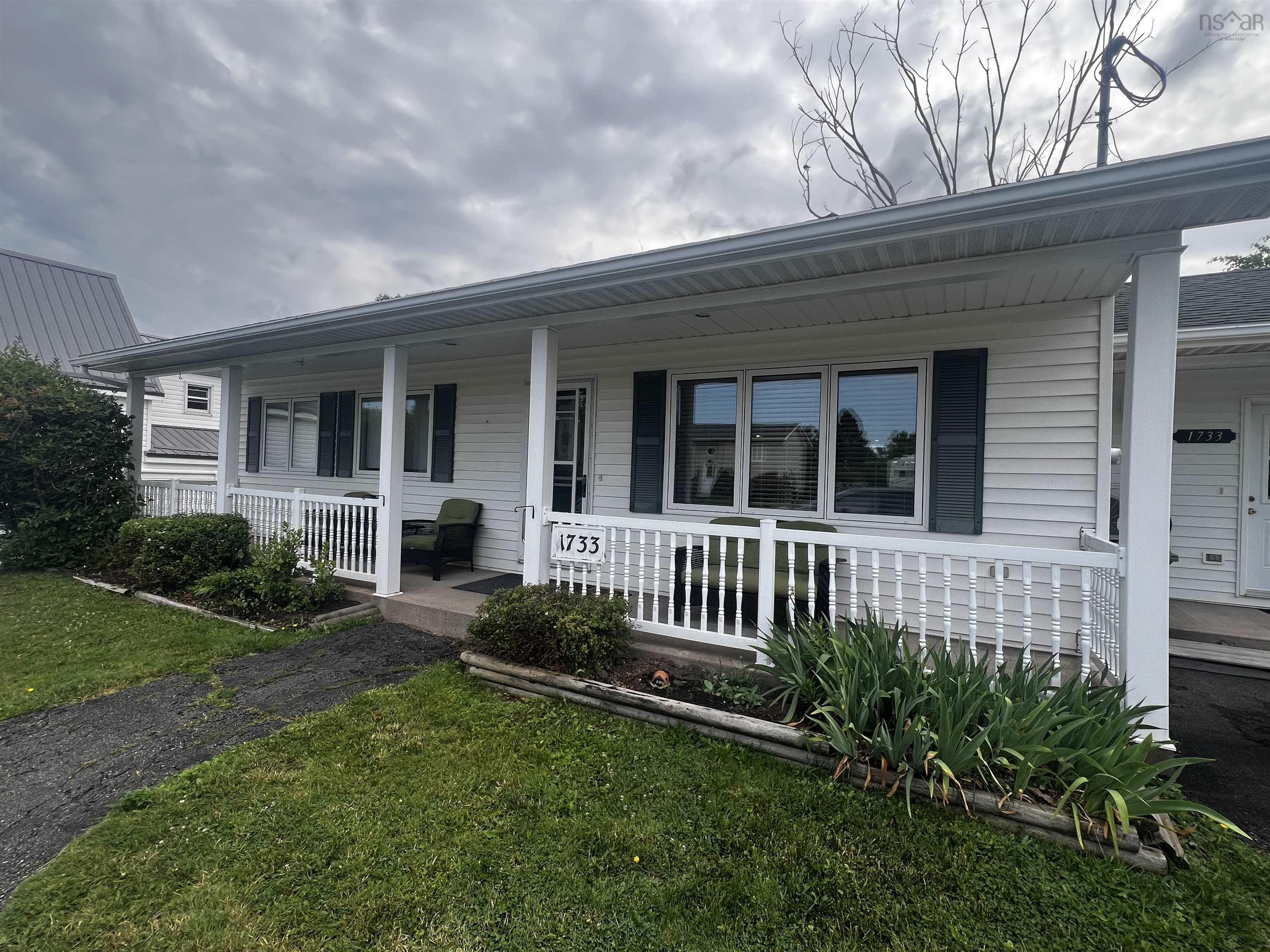 $329,000.00: 1733 North Main Street, Westville