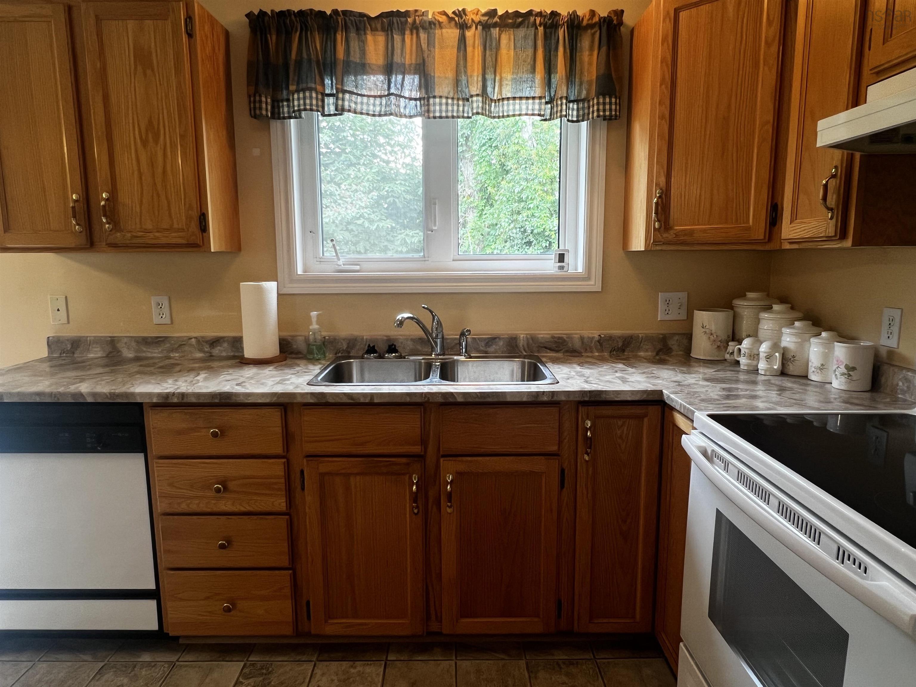 $329,000.00: 1733 North Main Street, Westville