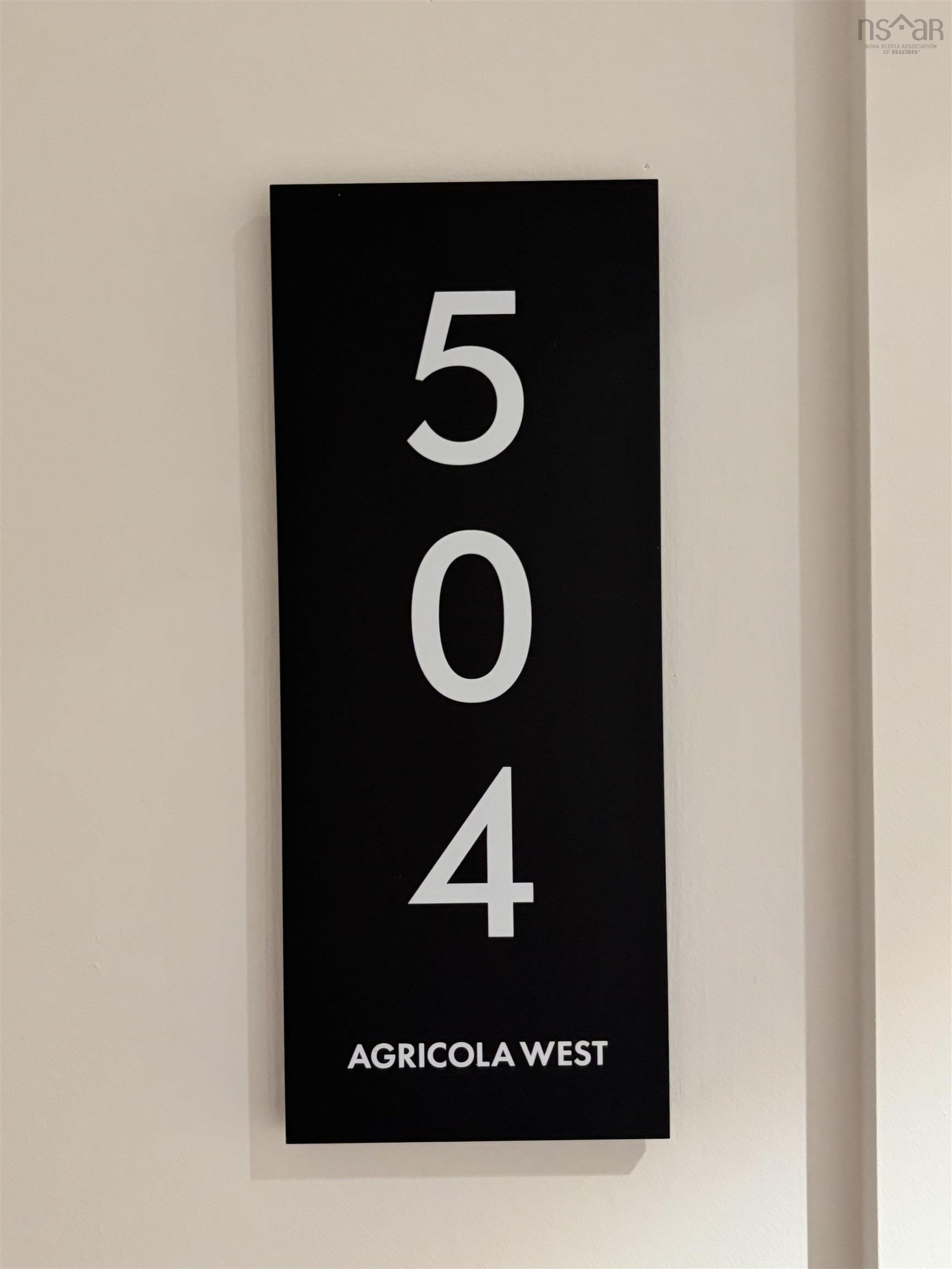 $399,900.00: 504 5684 West Street, Halifax