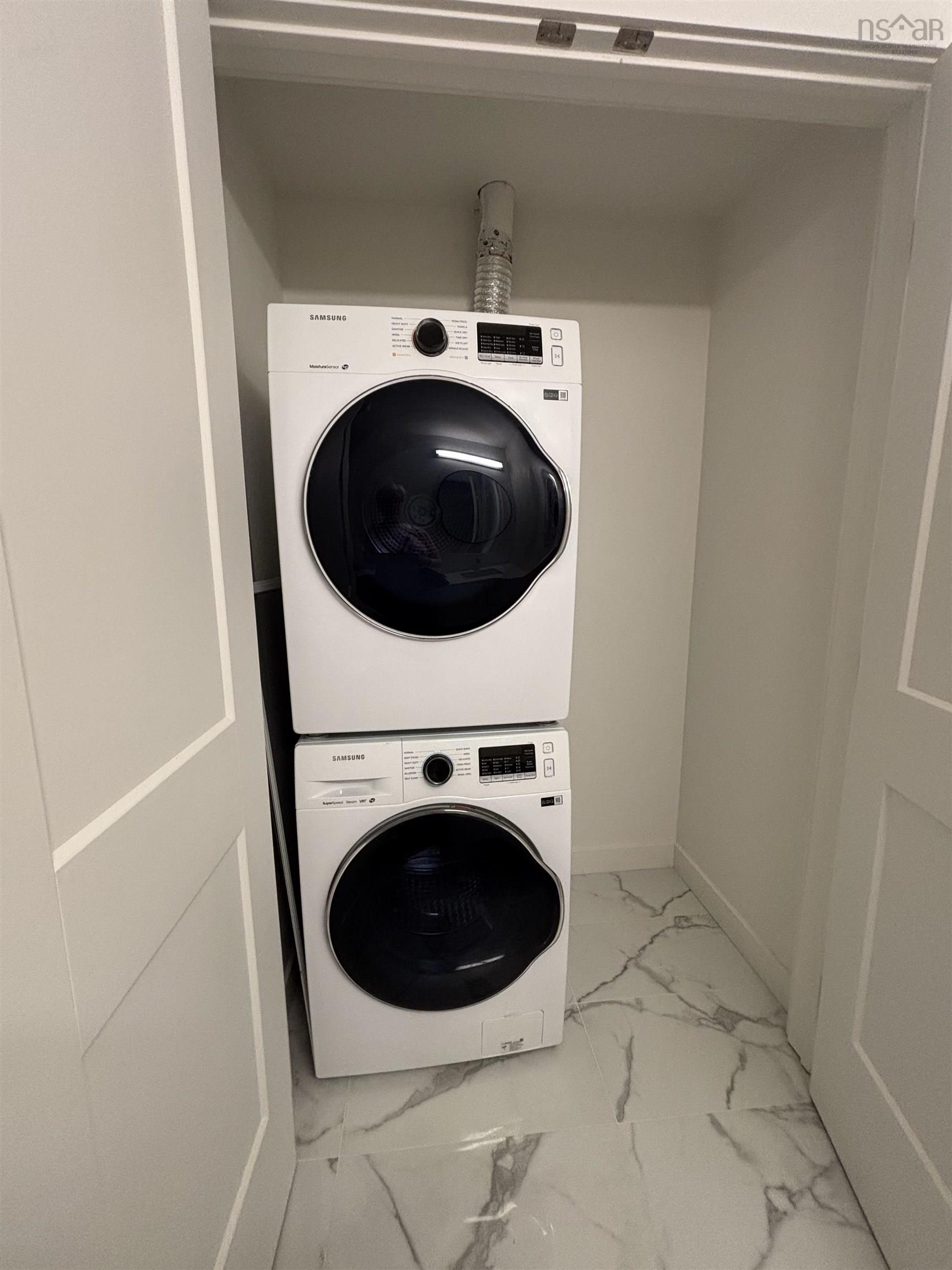 $399,900.00: 504 5684 West Street, Halifax