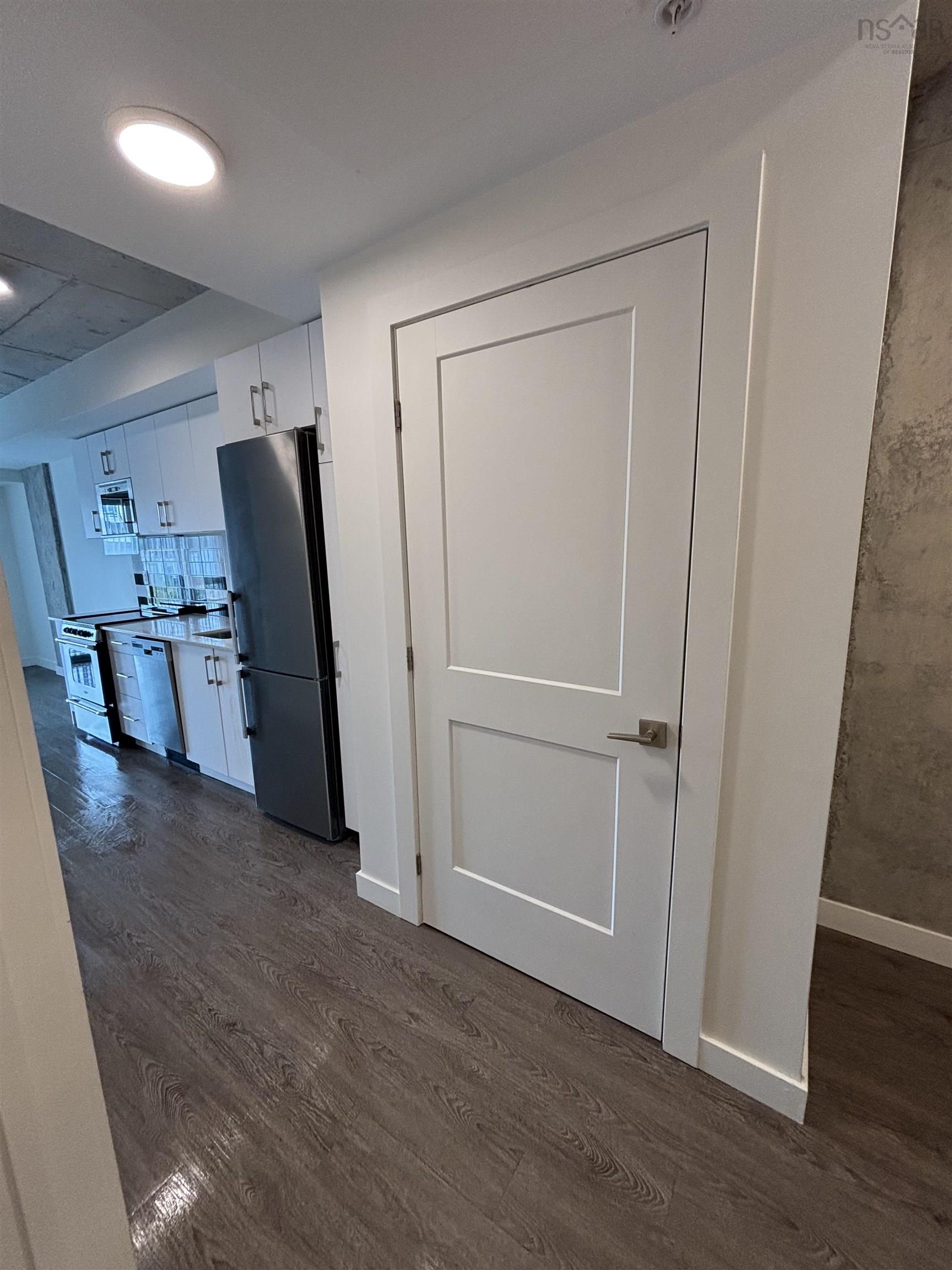 $399,900.00: 504 5684 West Street, Halifax