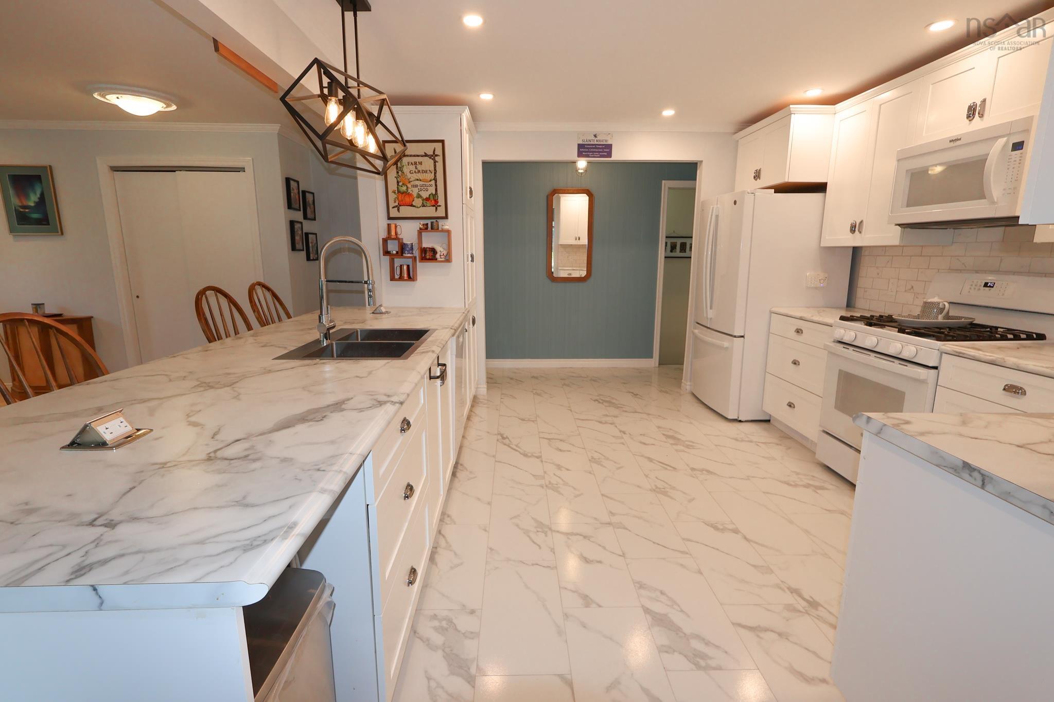 $429,900.00: 141 Crescent Street, Bridgewater