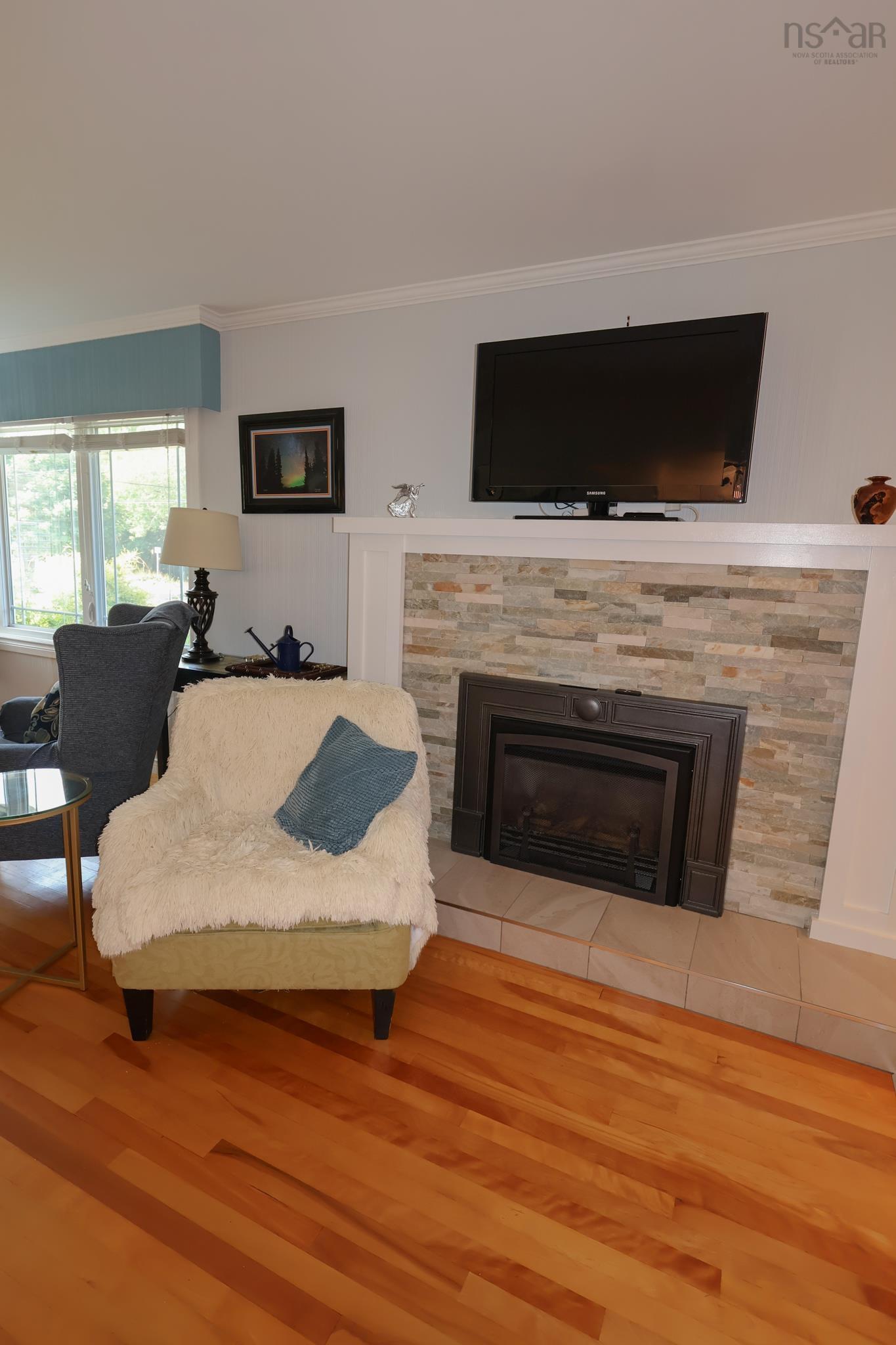 $429,900.00: 141 Crescent Street, Bridgewater