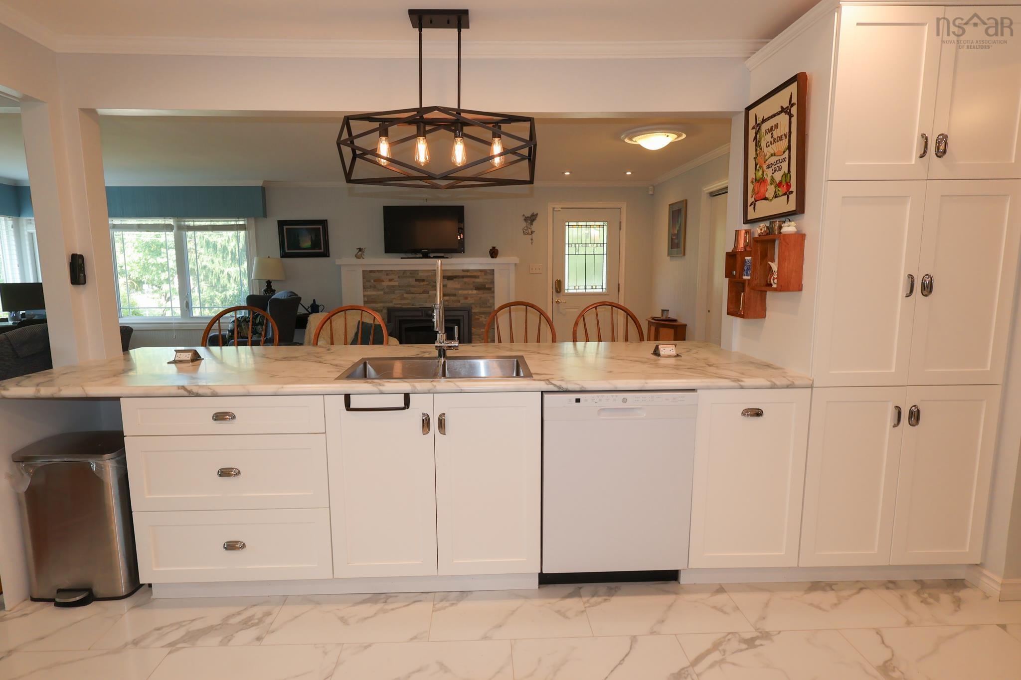 $429,900.00: 141 Crescent Street, Bridgewater