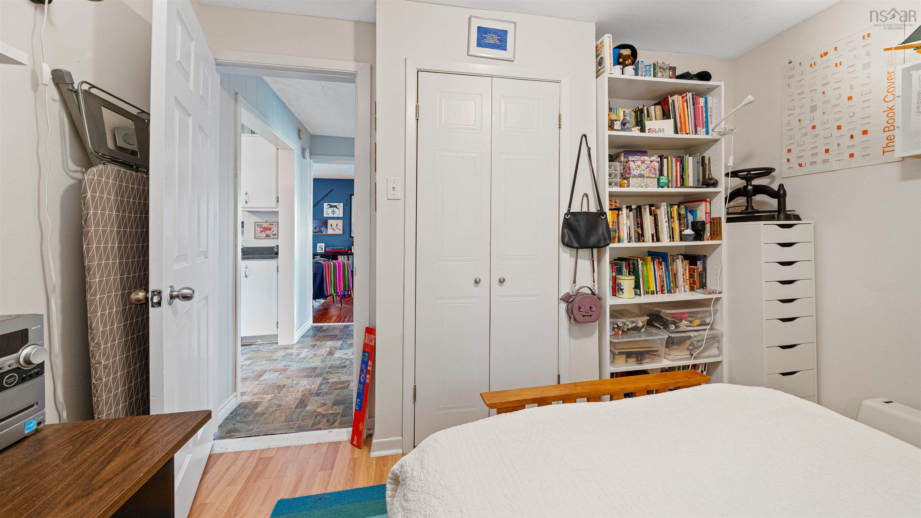 $399,900.00: 27 Brookside Avenue, Dartmouth