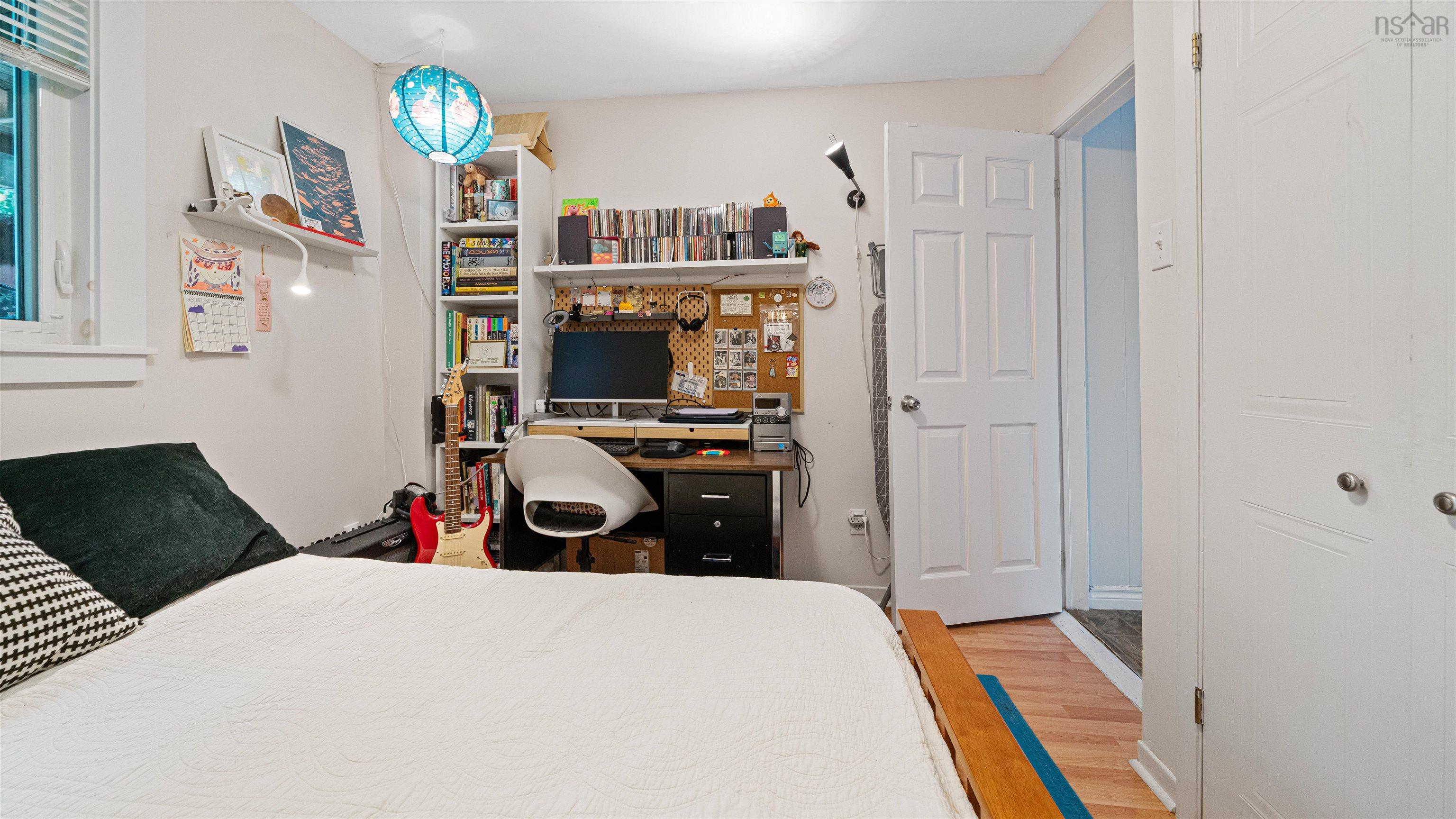 $399,900.00: 27 Brookside Avenue, Dartmouth