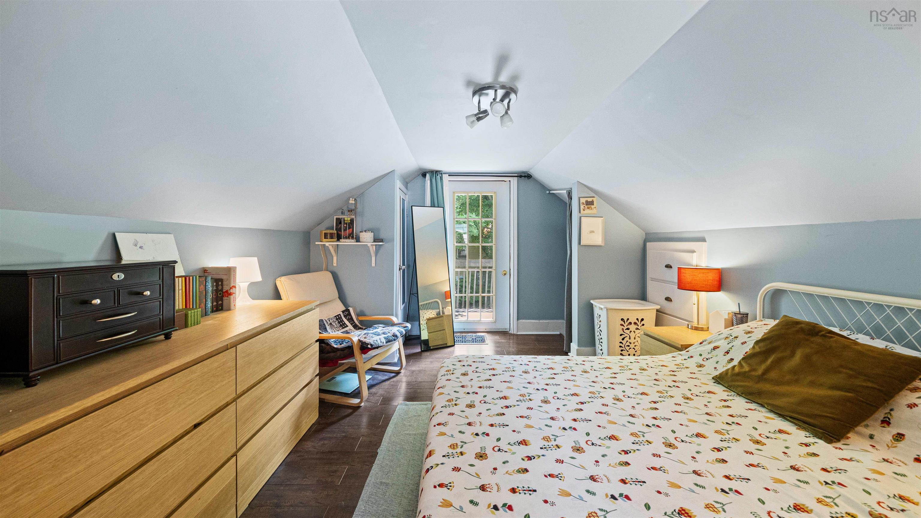 $399,900.00: 27 Brookside Avenue, Dartmouth