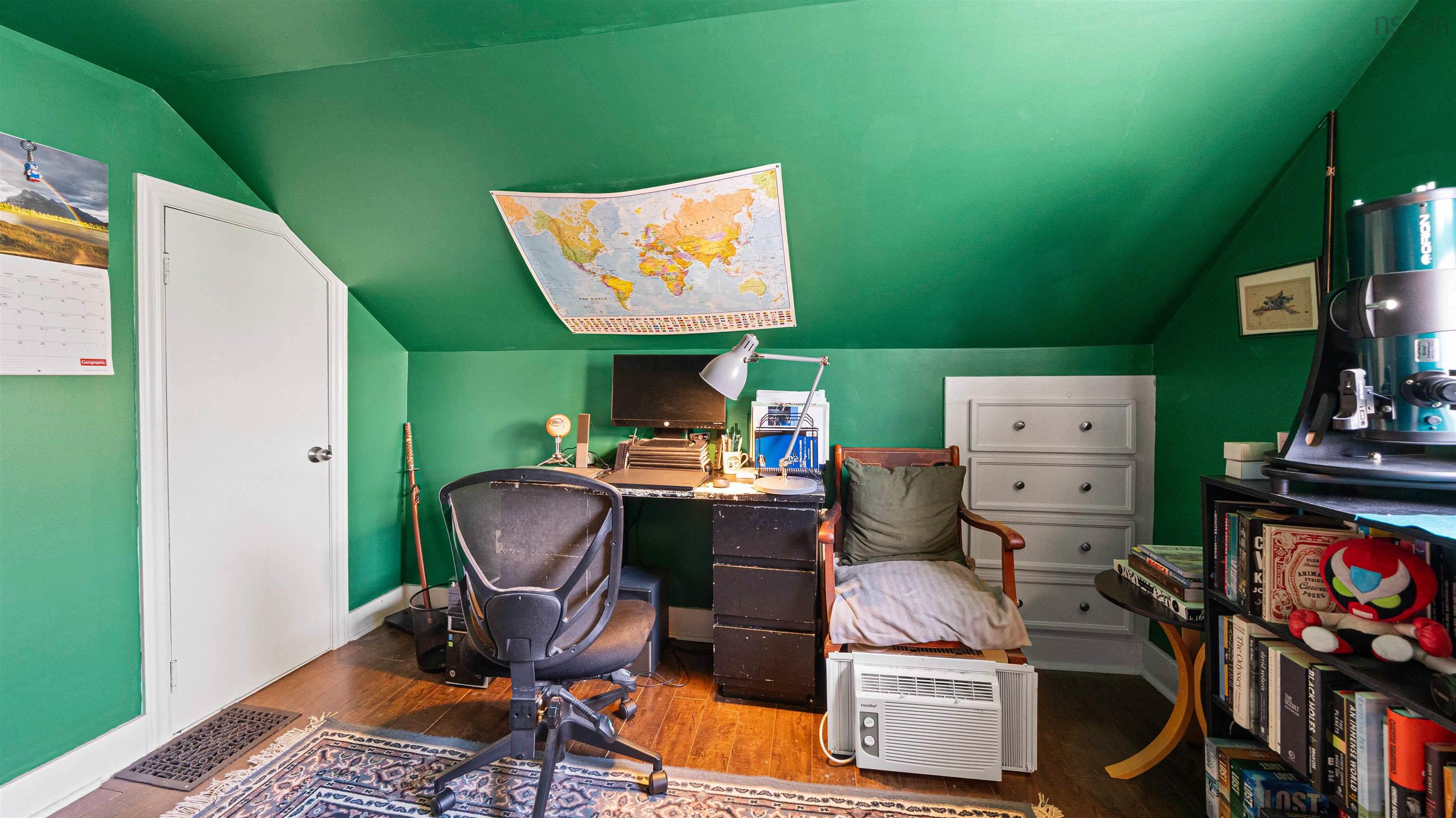 $399,900.00: 27 Brookside Avenue, Dartmouth