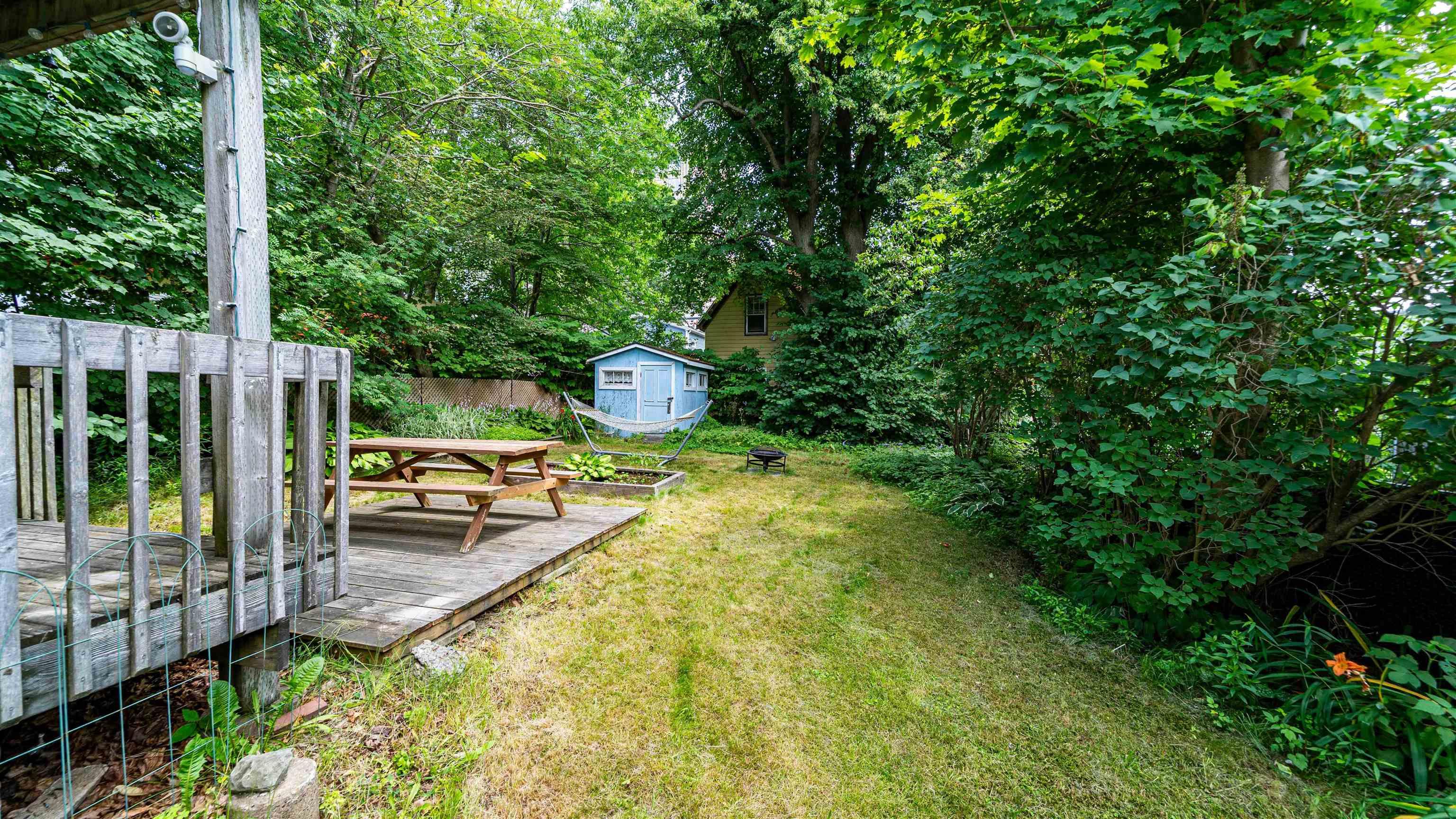 $399,900.00: 27 Brookside Avenue, Dartmouth