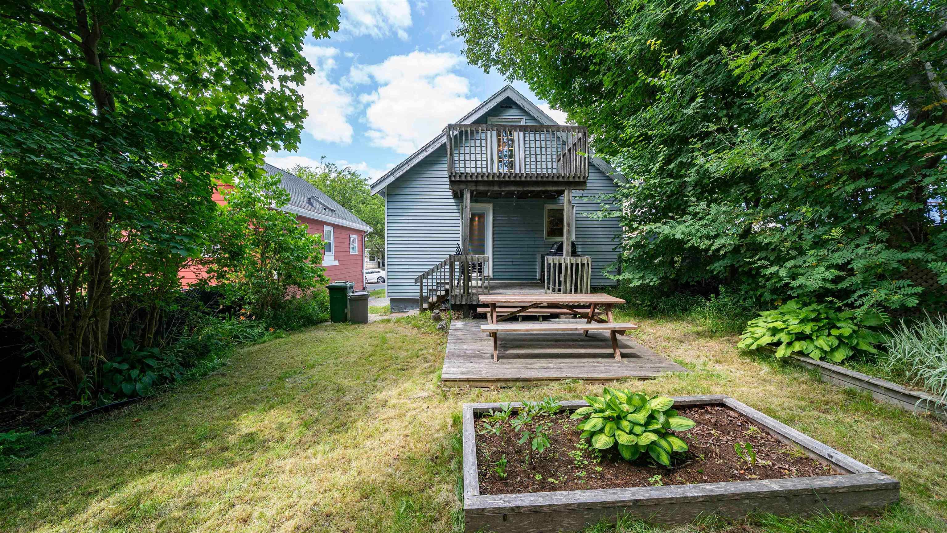 $399,900.00: 27 Brookside Avenue, Dartmouth