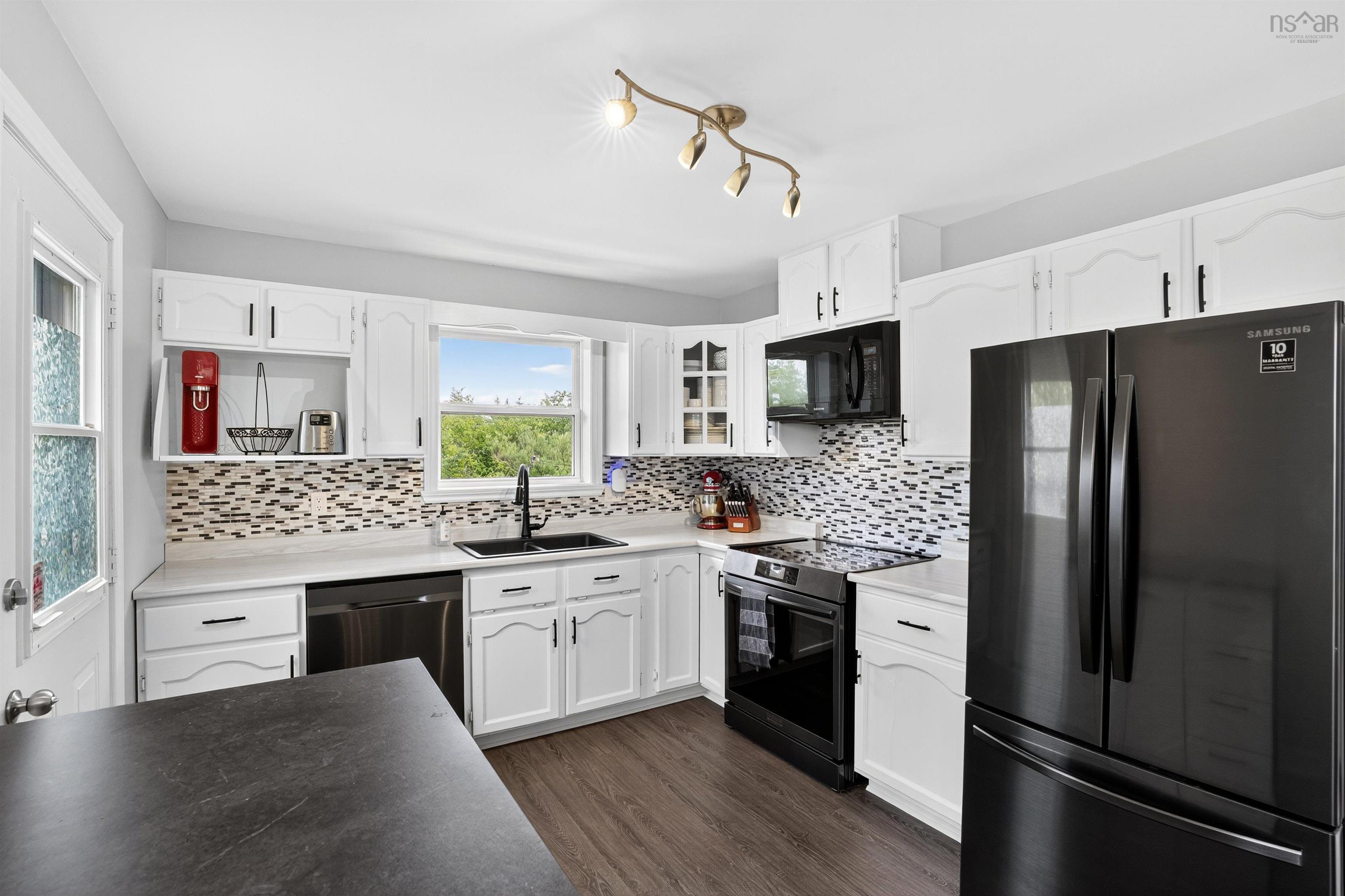 $414,900.00: 36 Thorncrest Court, Eastern Passage