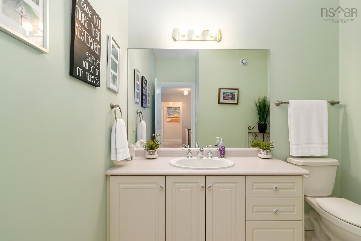 $989,900.00: 12 Kingsley Close, Halifax