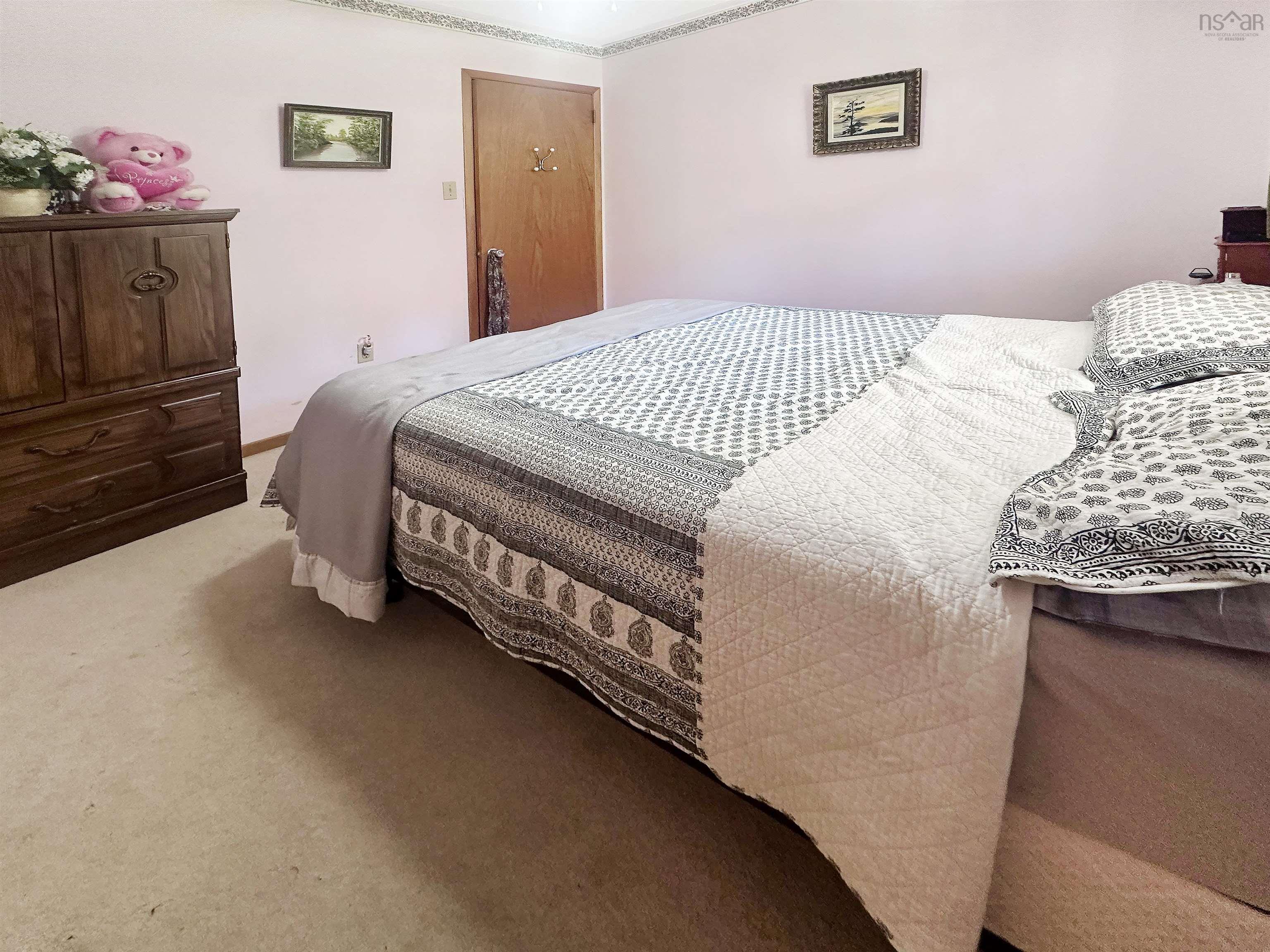 $495,000.00: 352 Lawrence Road, Rockland