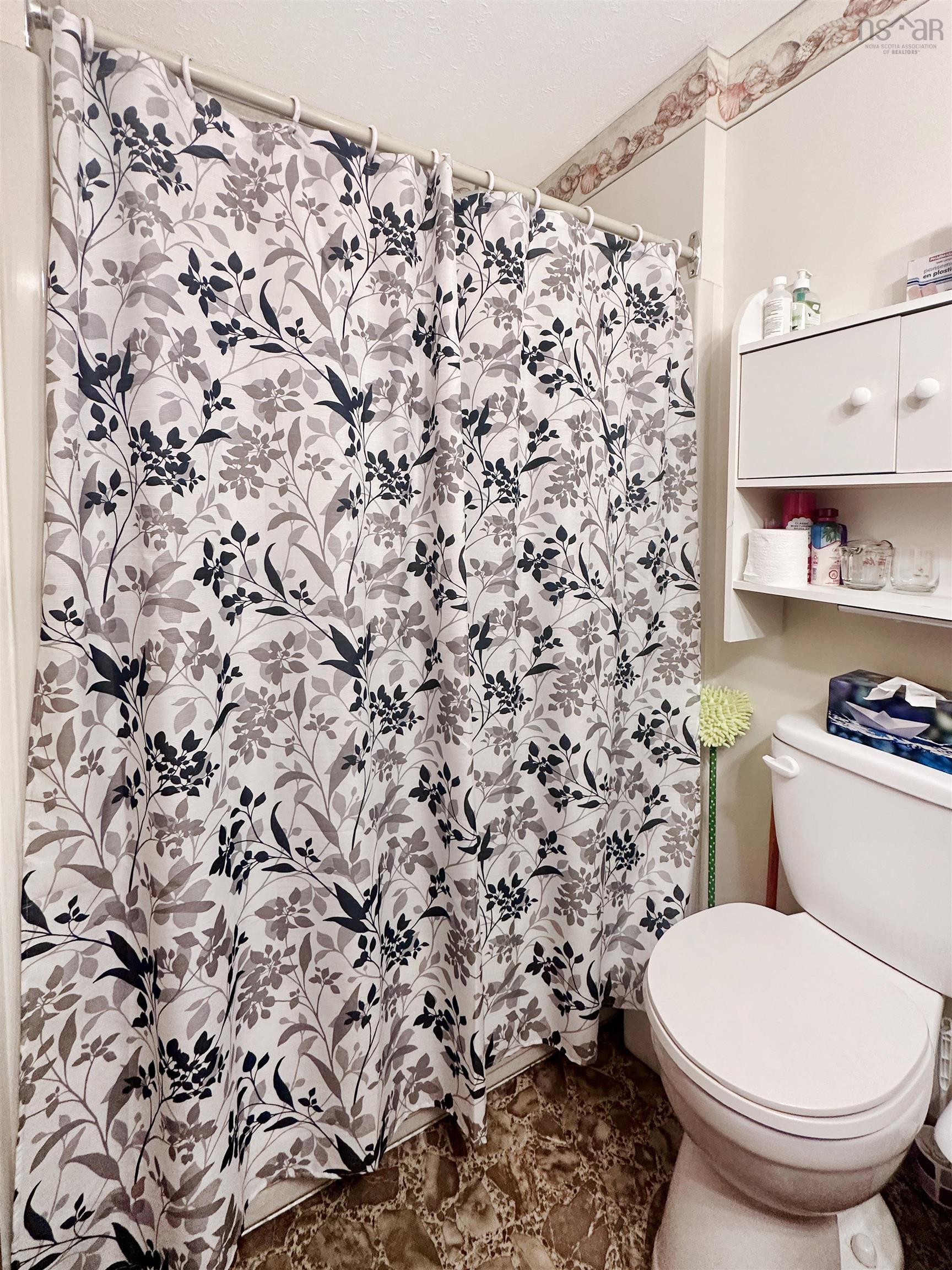 $495,000.00: 352 Lawrence Road, Rockland