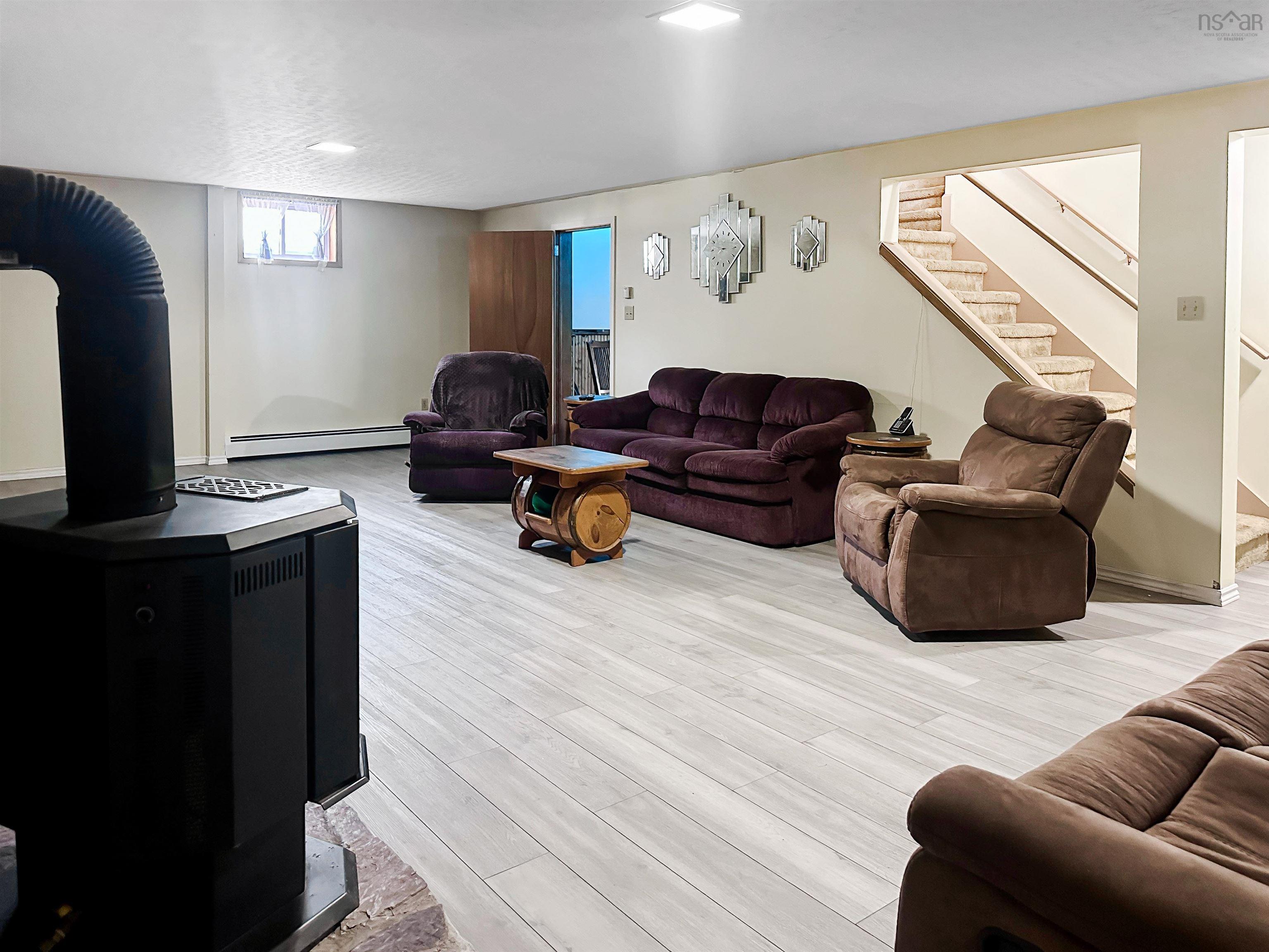 $495,000.00: 352 Lawrence Road, Rockland