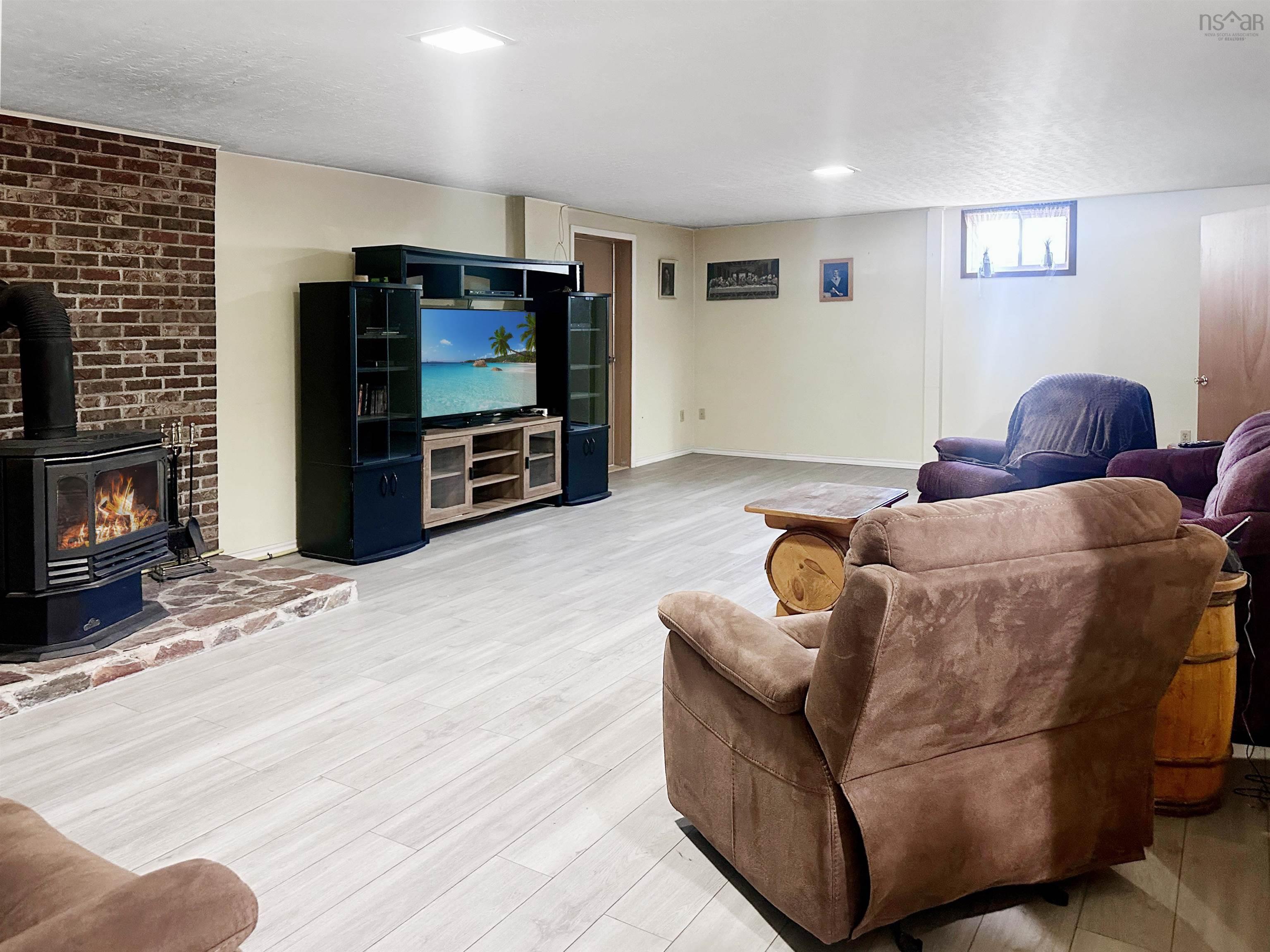 $495,000.00: 352 Lawrence Road, Rockland