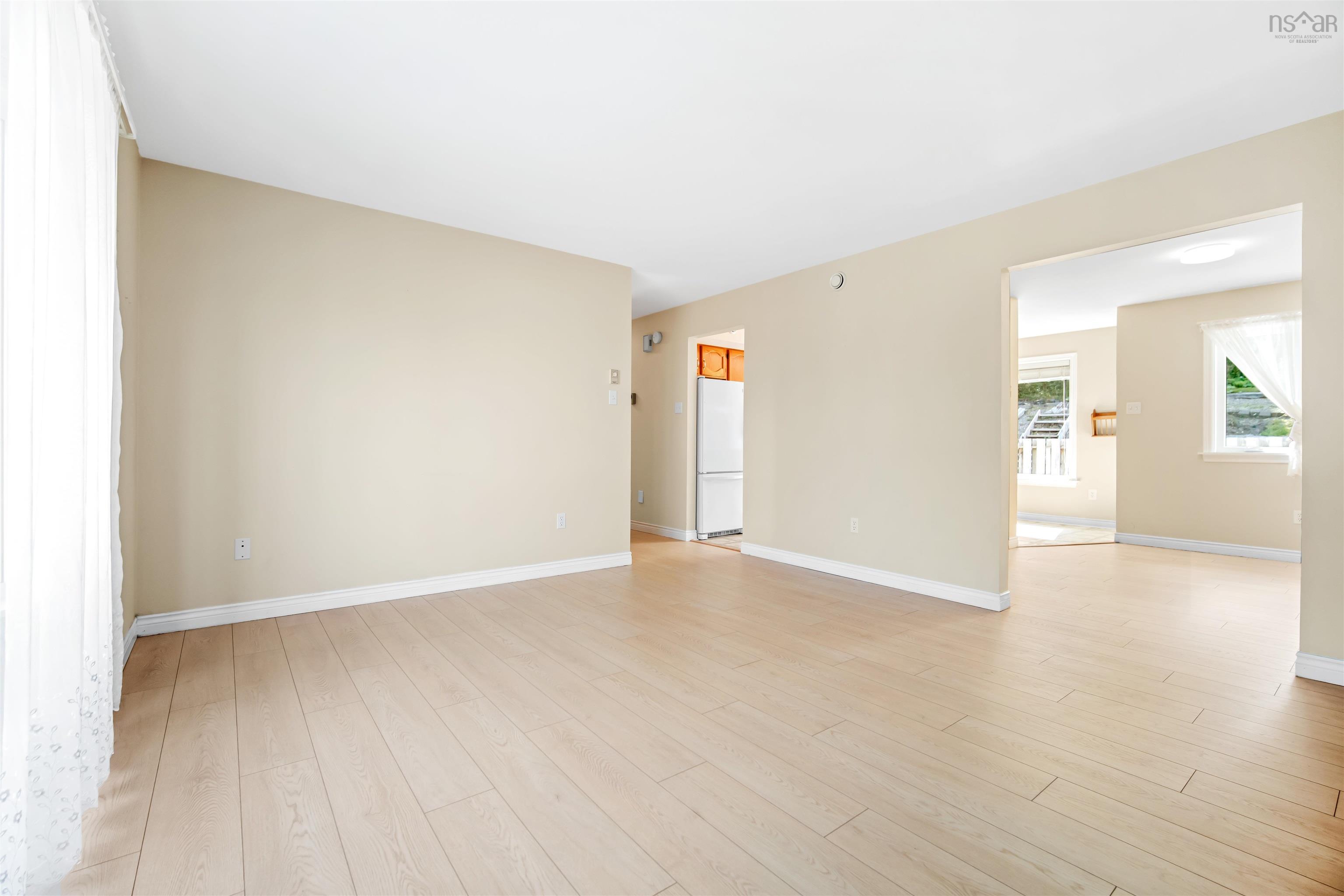 $549,900.00: 10 Joaquina Crt, Dartmouth